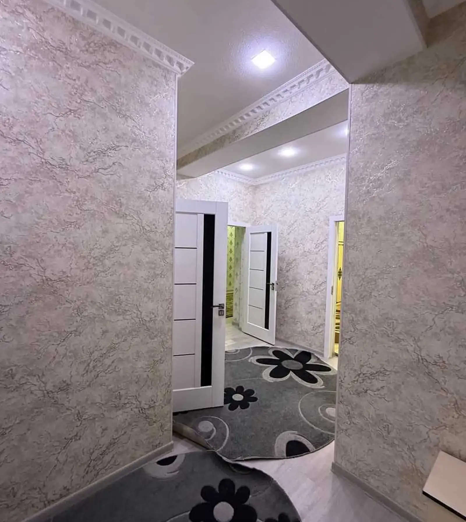 2-комн. квартира, 11 этаж, 60м², Кароболо