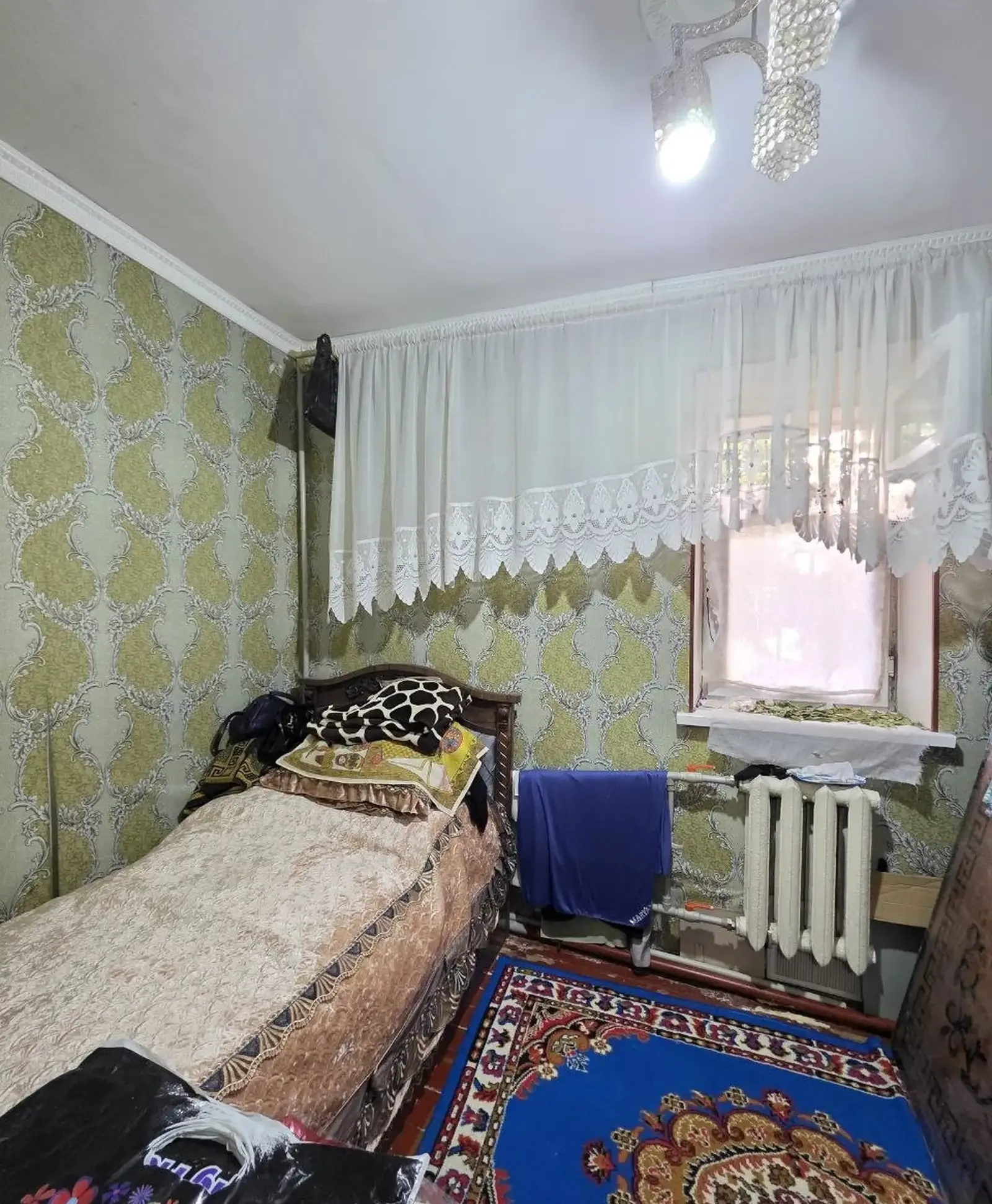 3-комн. квартира, 1 этаж, 52 м², Шохмансур 7км с зади магазин Фируз