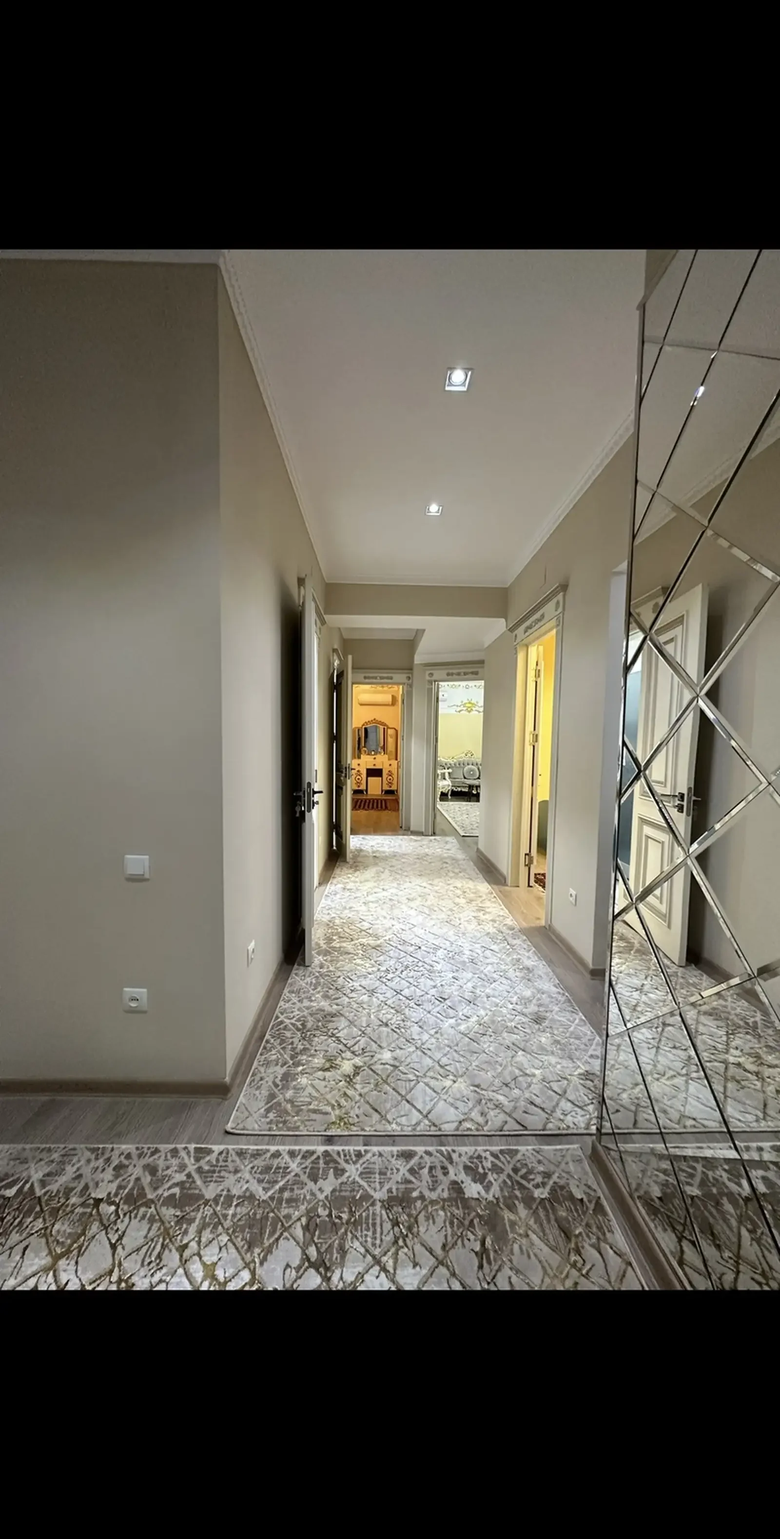 2-комн. квартира, 11 этаж, 80м², И. Сомони Парламент