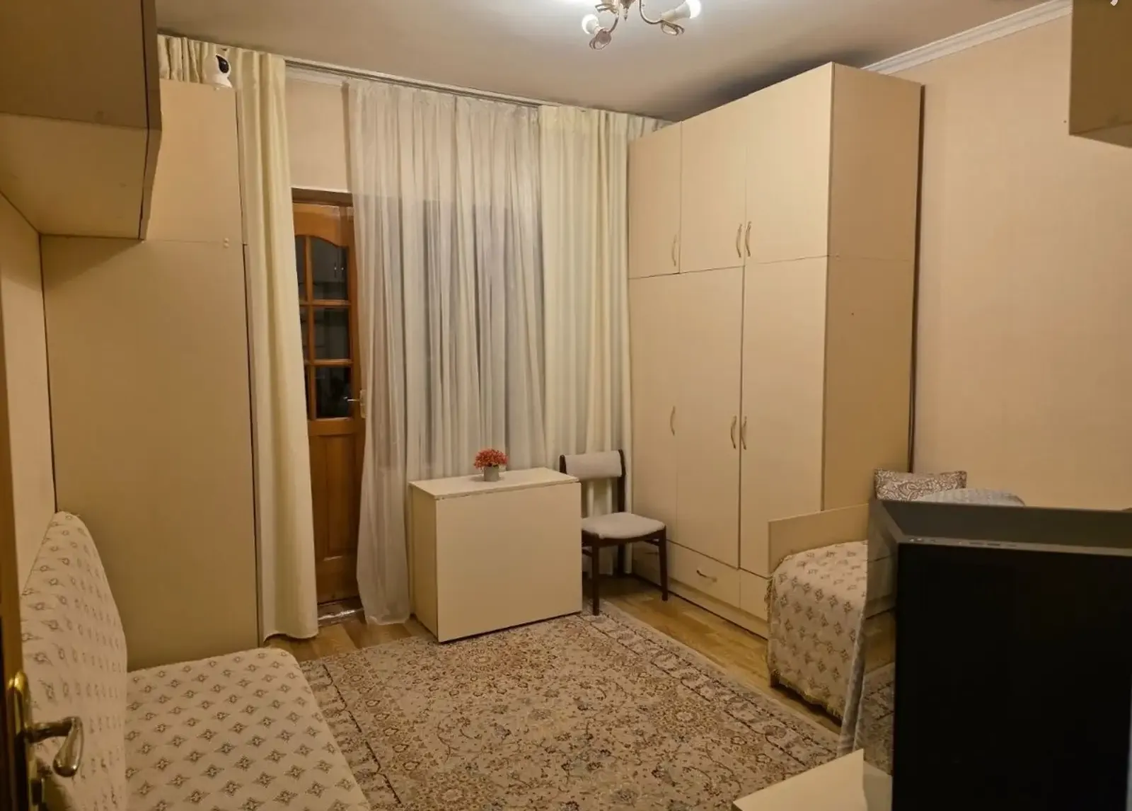 2-комн. квартира, 1 этаж, 79 м², И Сомони