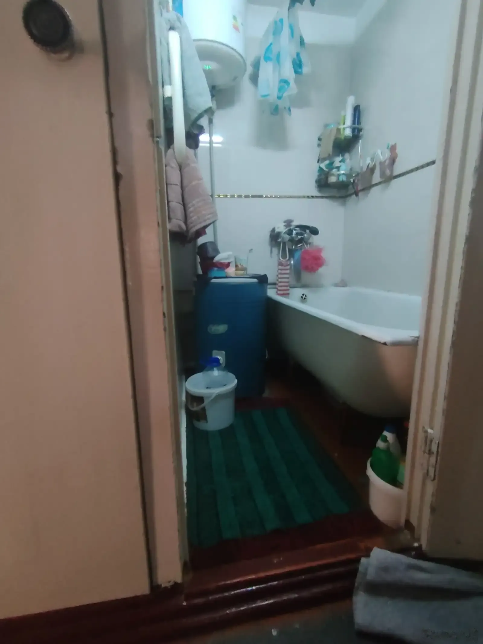 3-комн. квартира, 5 этаж, 55 м², Сино 32- мкр Симин