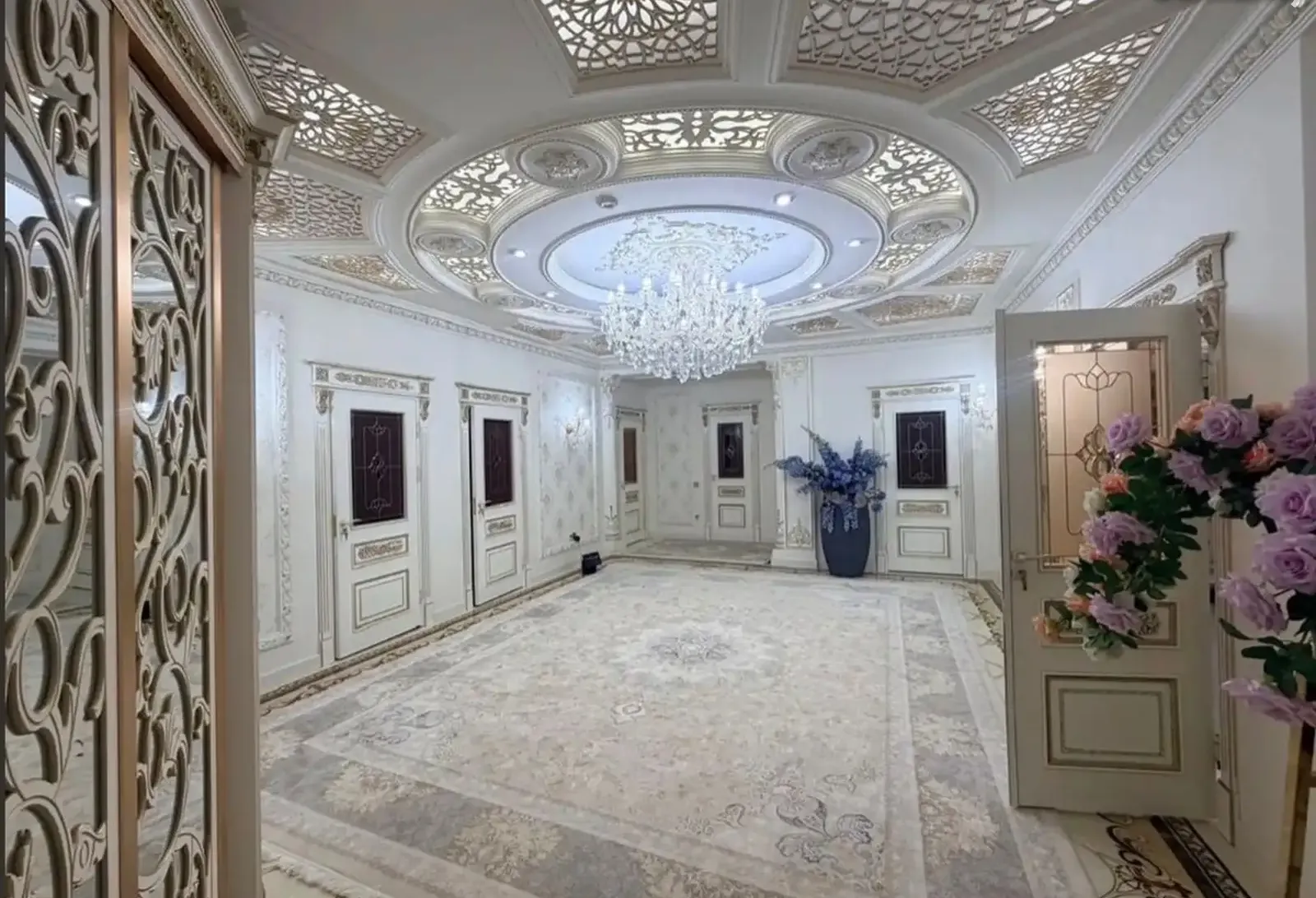 6-комн. квартира, 4 этаж, 200 м², Сомони