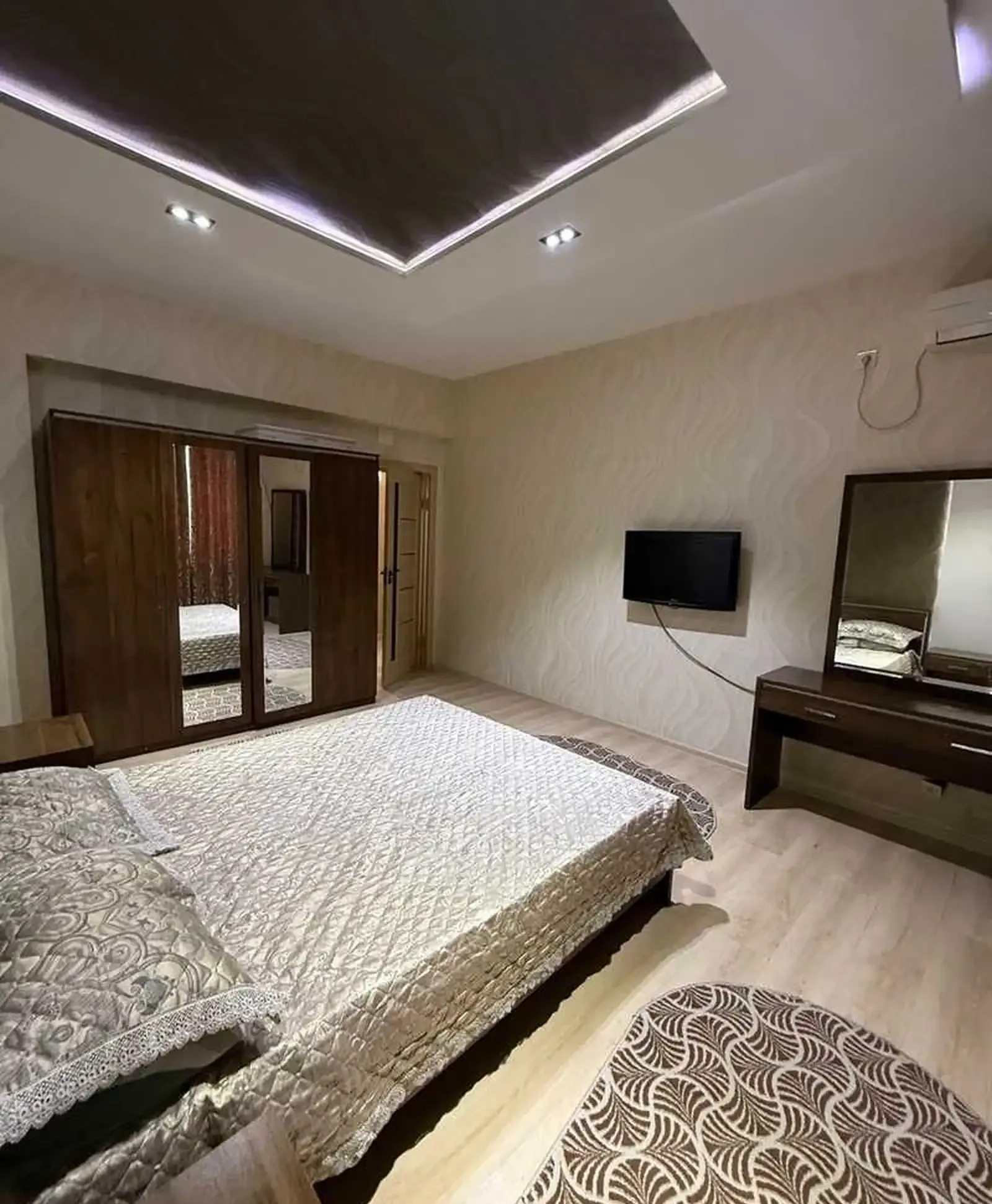 3-комн. квартира, 8 этаж, 102м², Ёвари Кохи Борбад