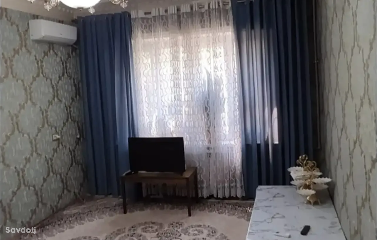 4-комн. квартира, 2 этаж, 100м², Сино