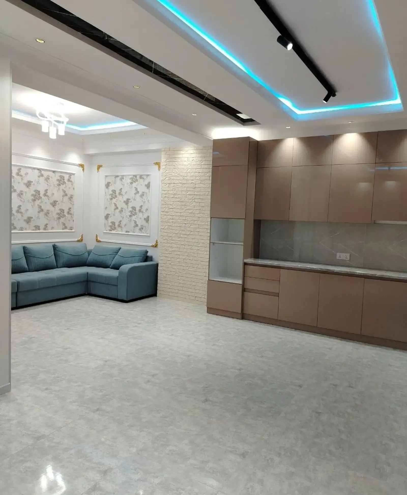3-комн. квартира, 4 этаж, 89 м², 102 ру ба ру родом