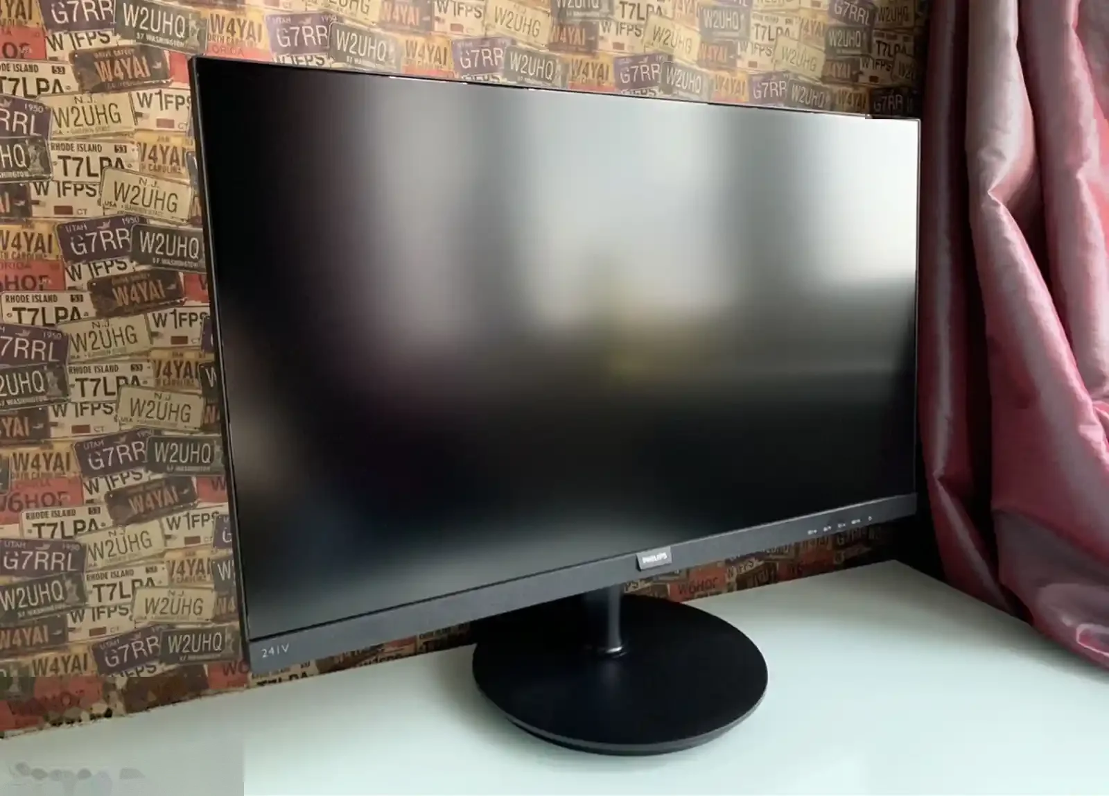 Монитор Philips 241V8L/