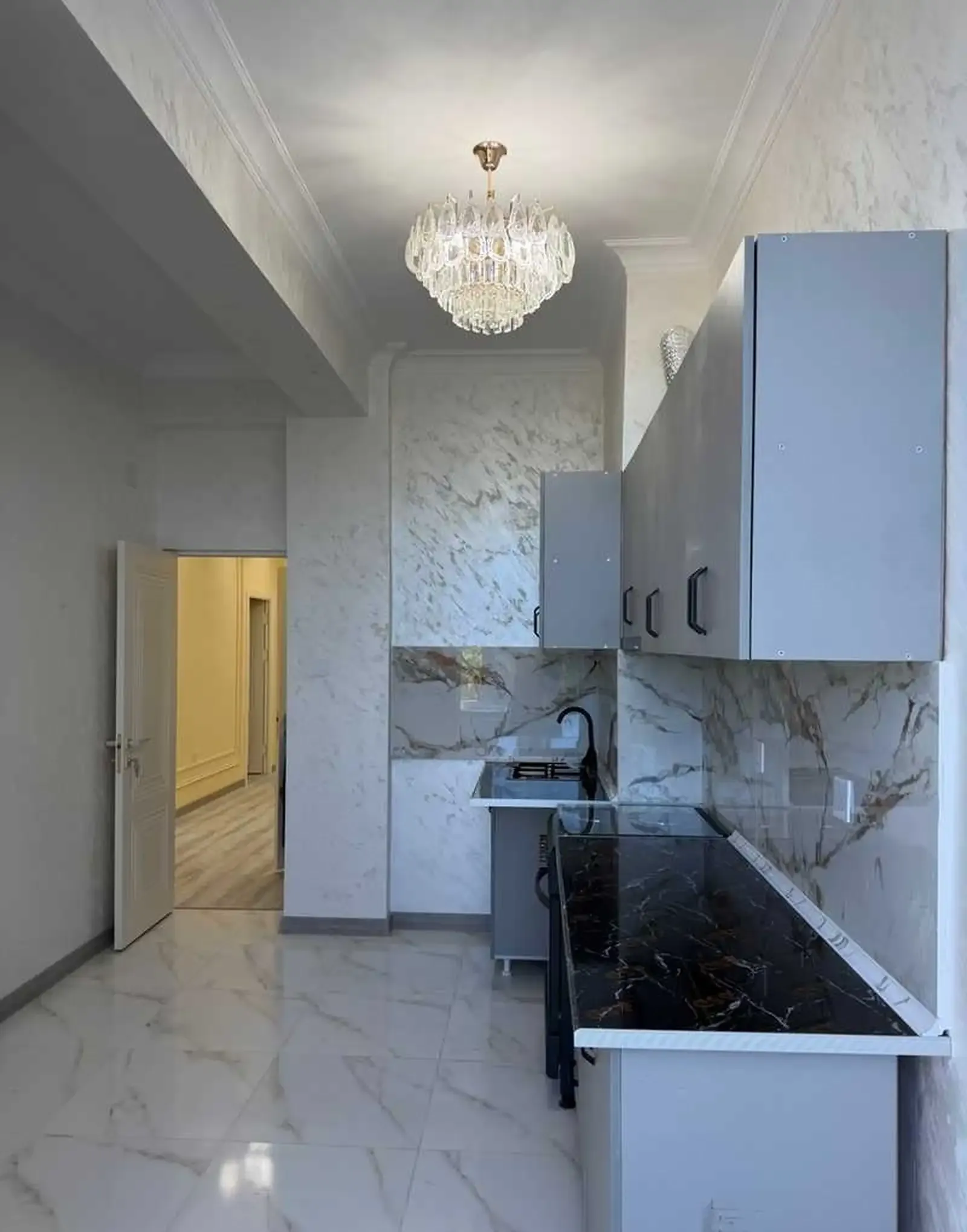 3-комн. квартира, 6 этаж, 100м², Вазорати Нақлиёт