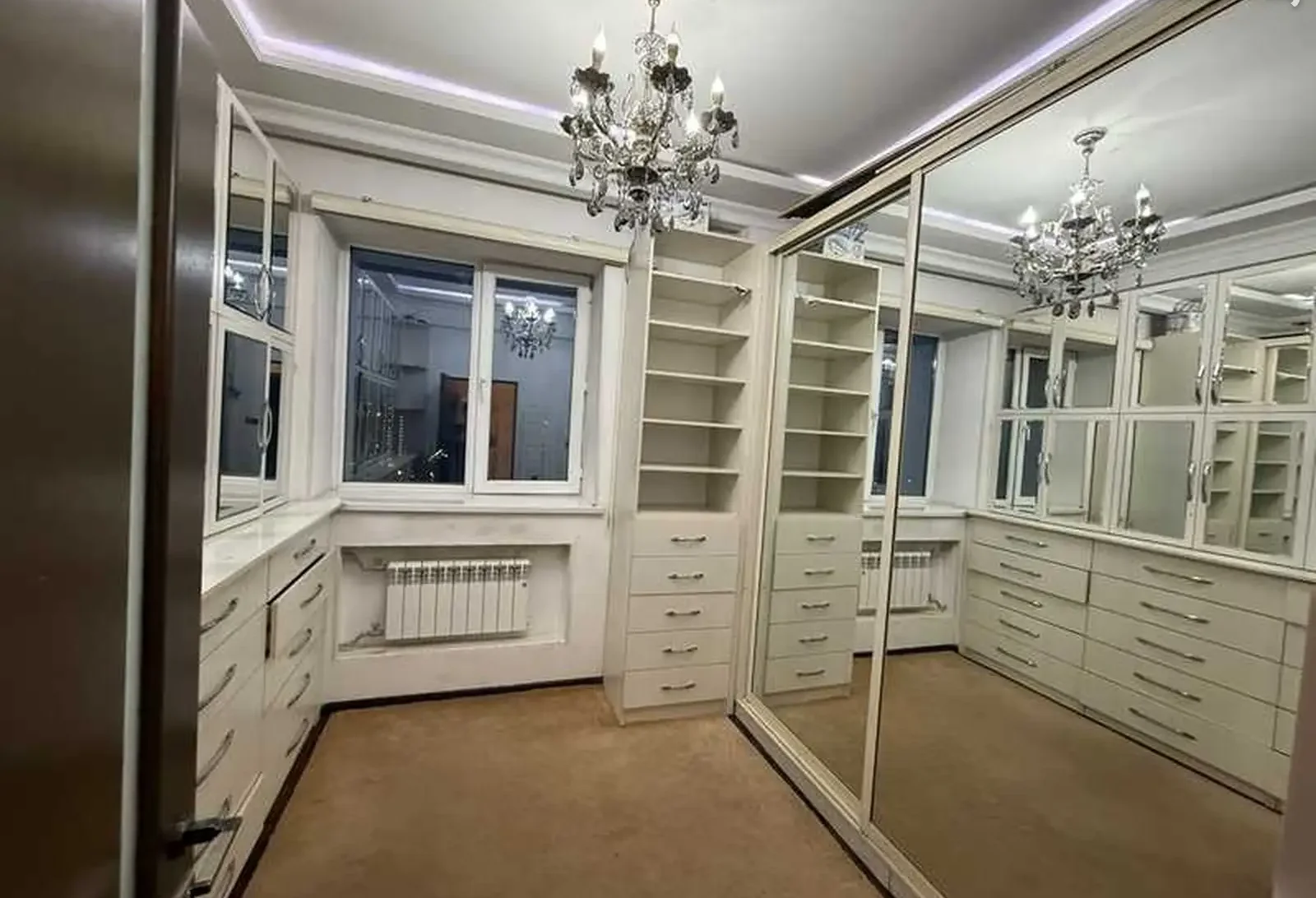 4-комн. квартира, 15 этаж, 167м², И.Сомони Славянский