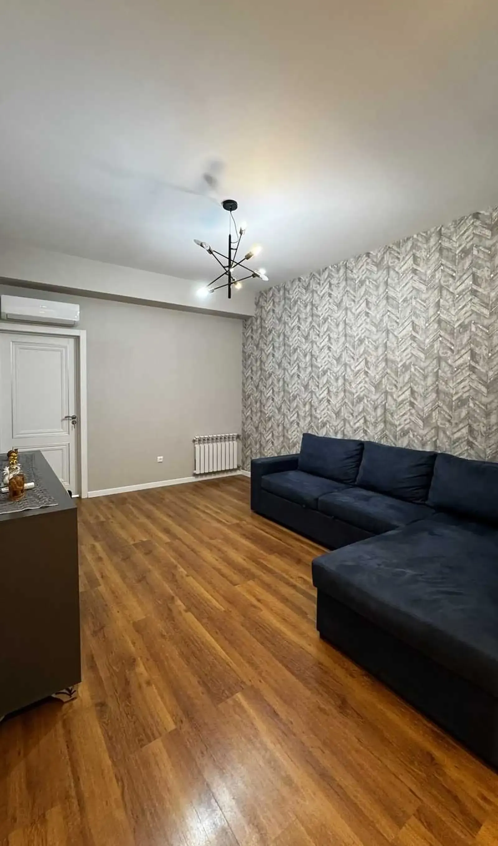 2-комн. квартира, 16 этаж, 52м², Дом печати