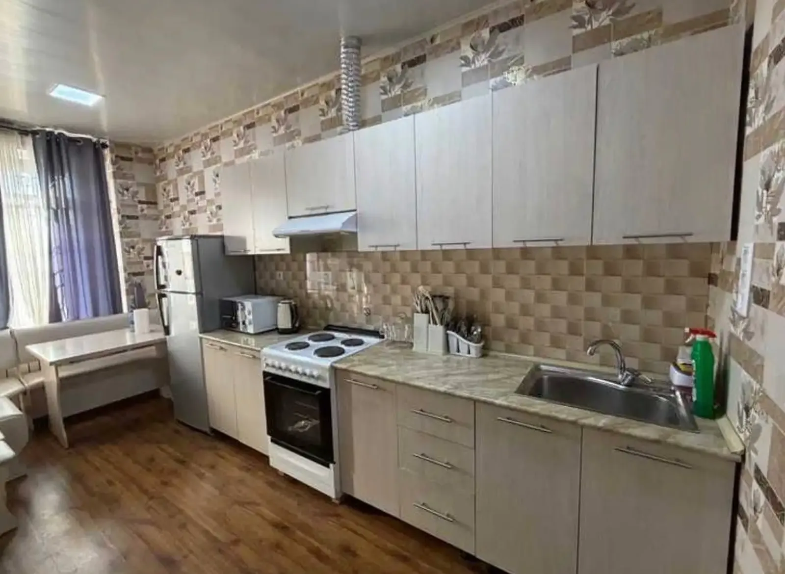 2-комн. квартира, 4 этаж, 60 м², н.Сино пушти Цирк
