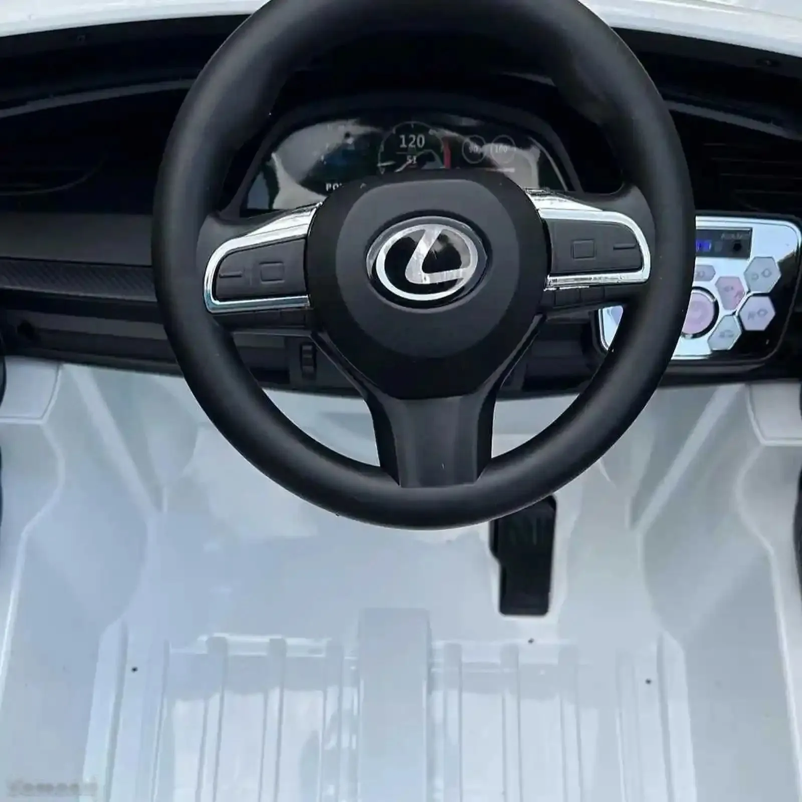 Детский электромобиль