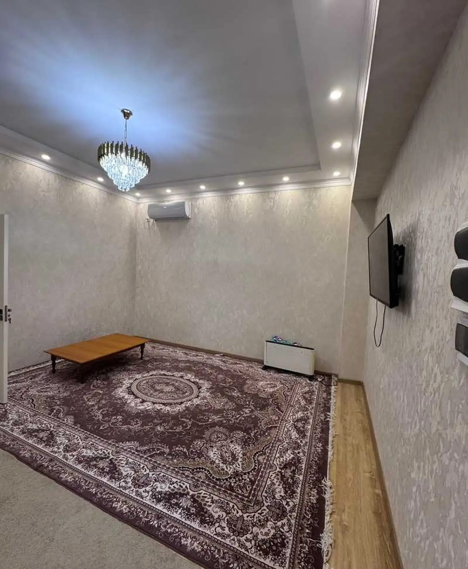 2-комн. квартира, 5 этаж, 63м², Скорий