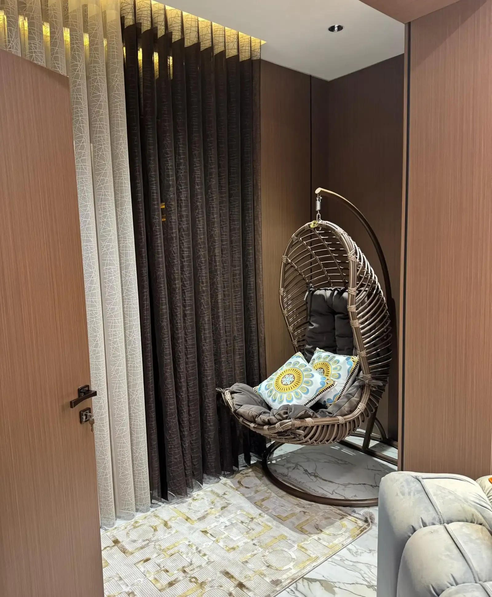 2-к квартира, 14 этаж, 74 м², Хилтон