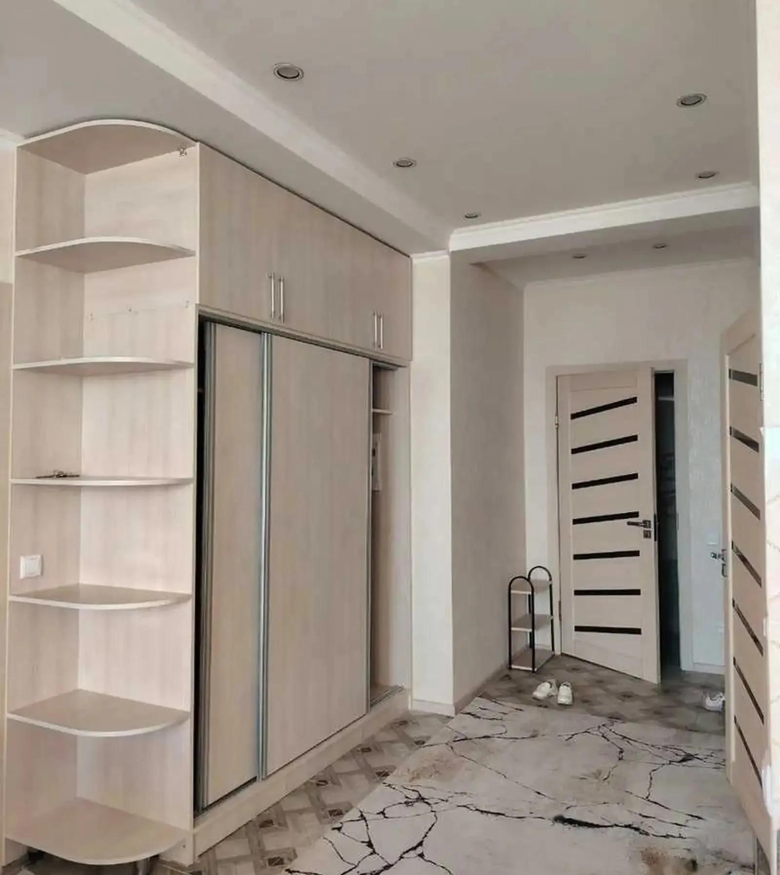 2-комн. квартира, 9 этаж, 76м², Сино