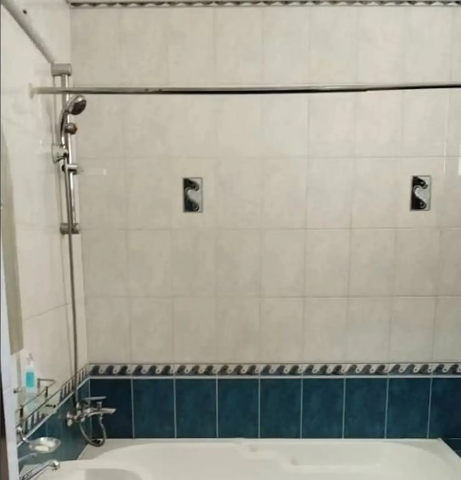 2-этажный, 12 комнатный дом, 450 м², Шохмансур