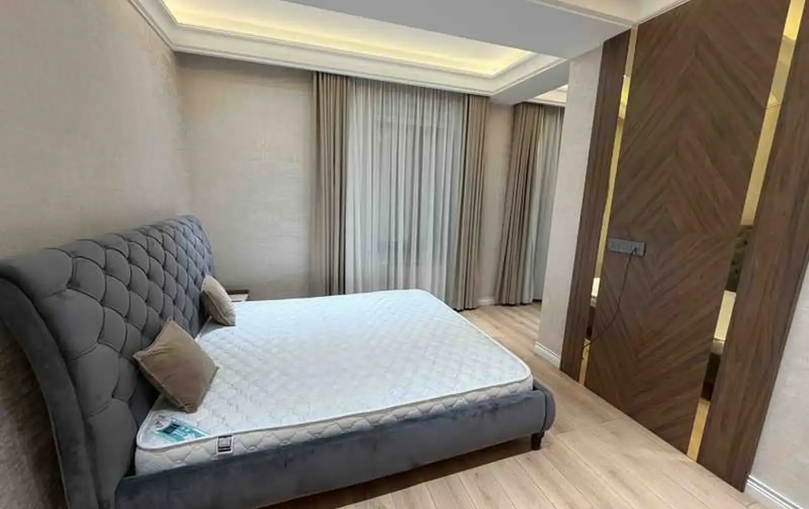 3-комн. квартира, 5 этаж, 130м², Исмоили Сомонӣ