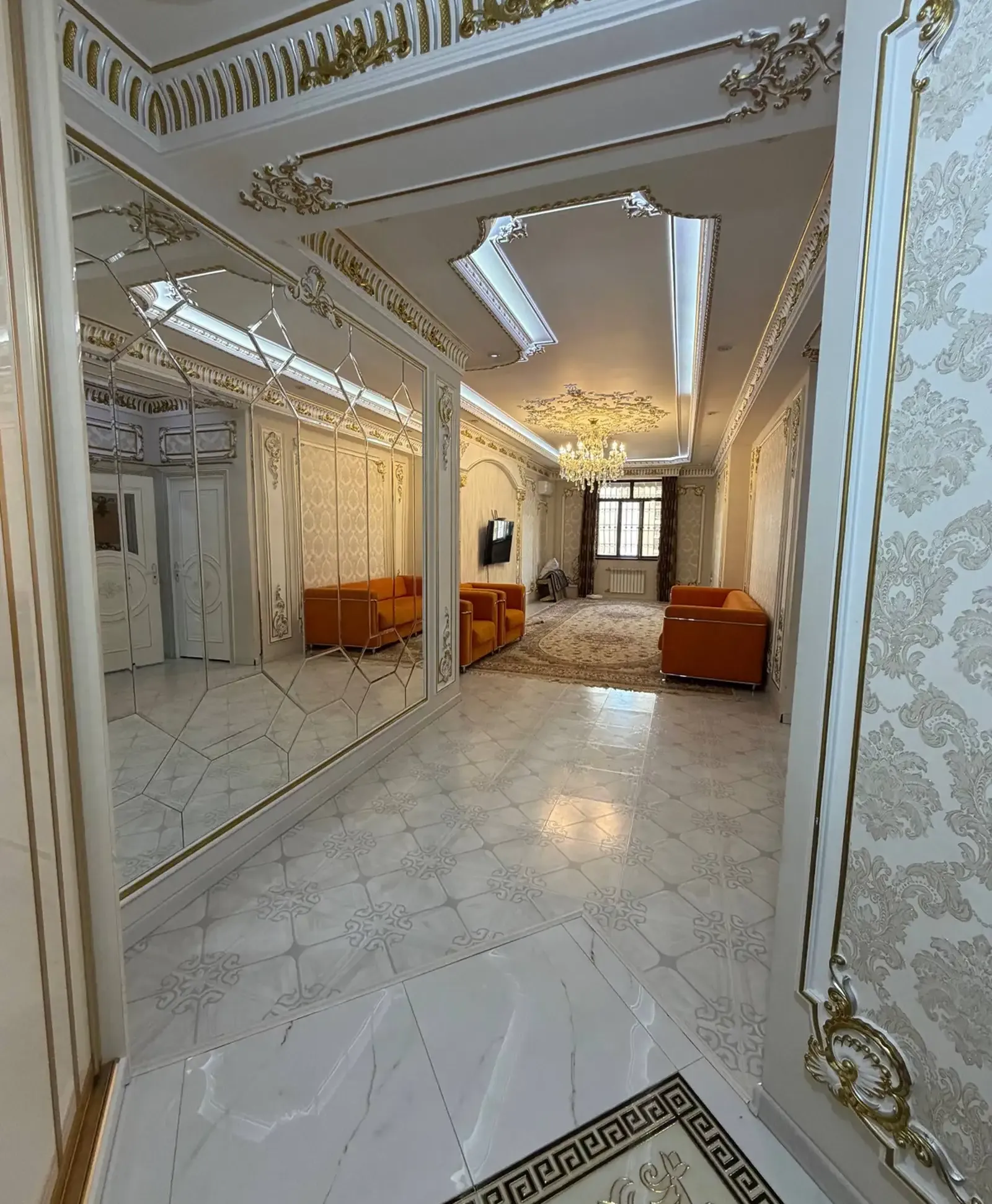 2-комн. квартира, 13 этаж, 80м², Исмоили Сомони, Пайкар Таможня