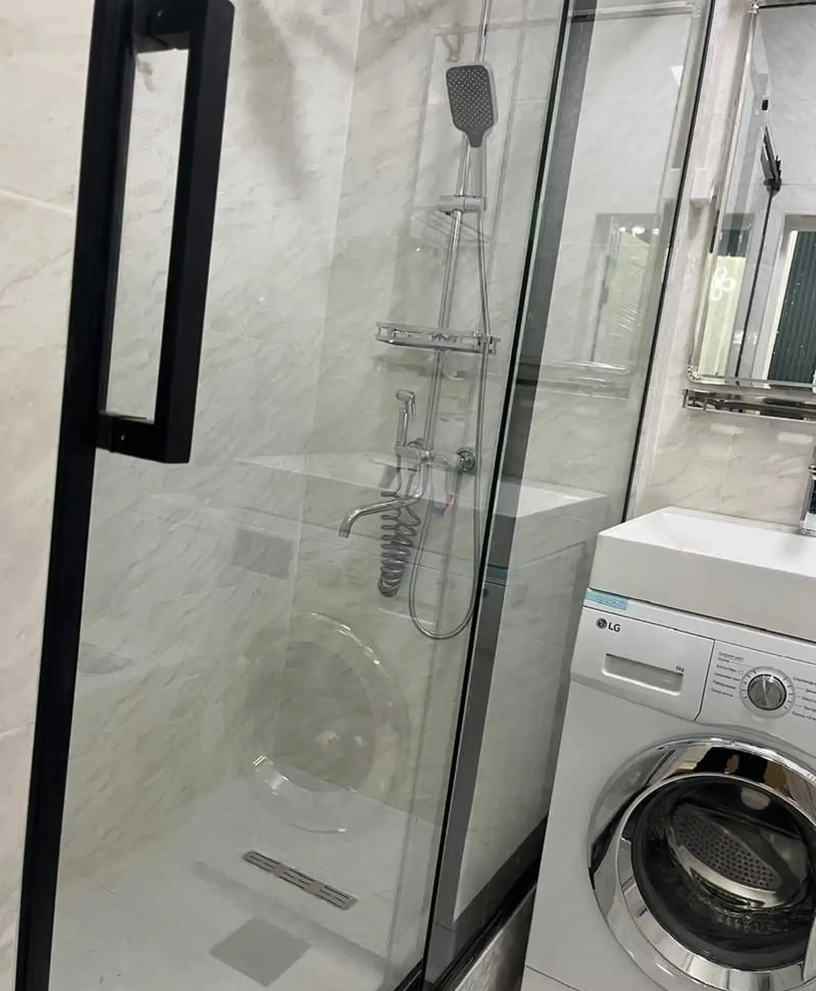 2-комн. квартира, 9 этаж, 52м², Овир Доми Пули Сангин