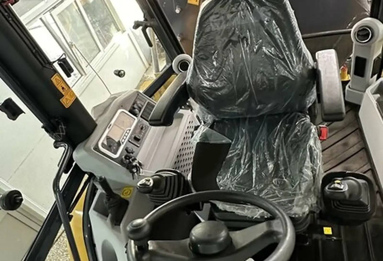 Экскаватор XCMG XCS8-S3570 на заказ