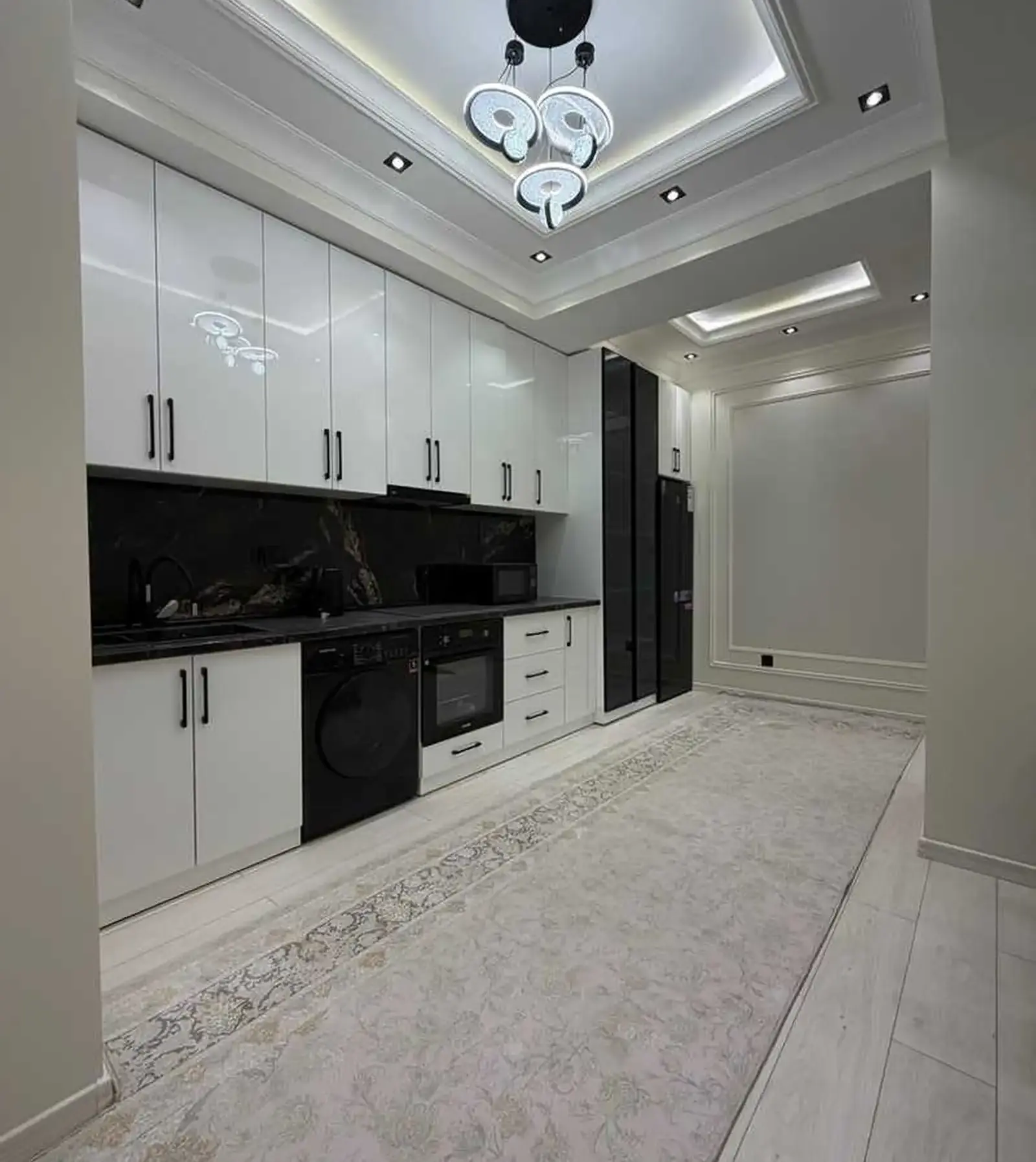 2-комн. квартира, 9 этаж, 130м², И.Сомони