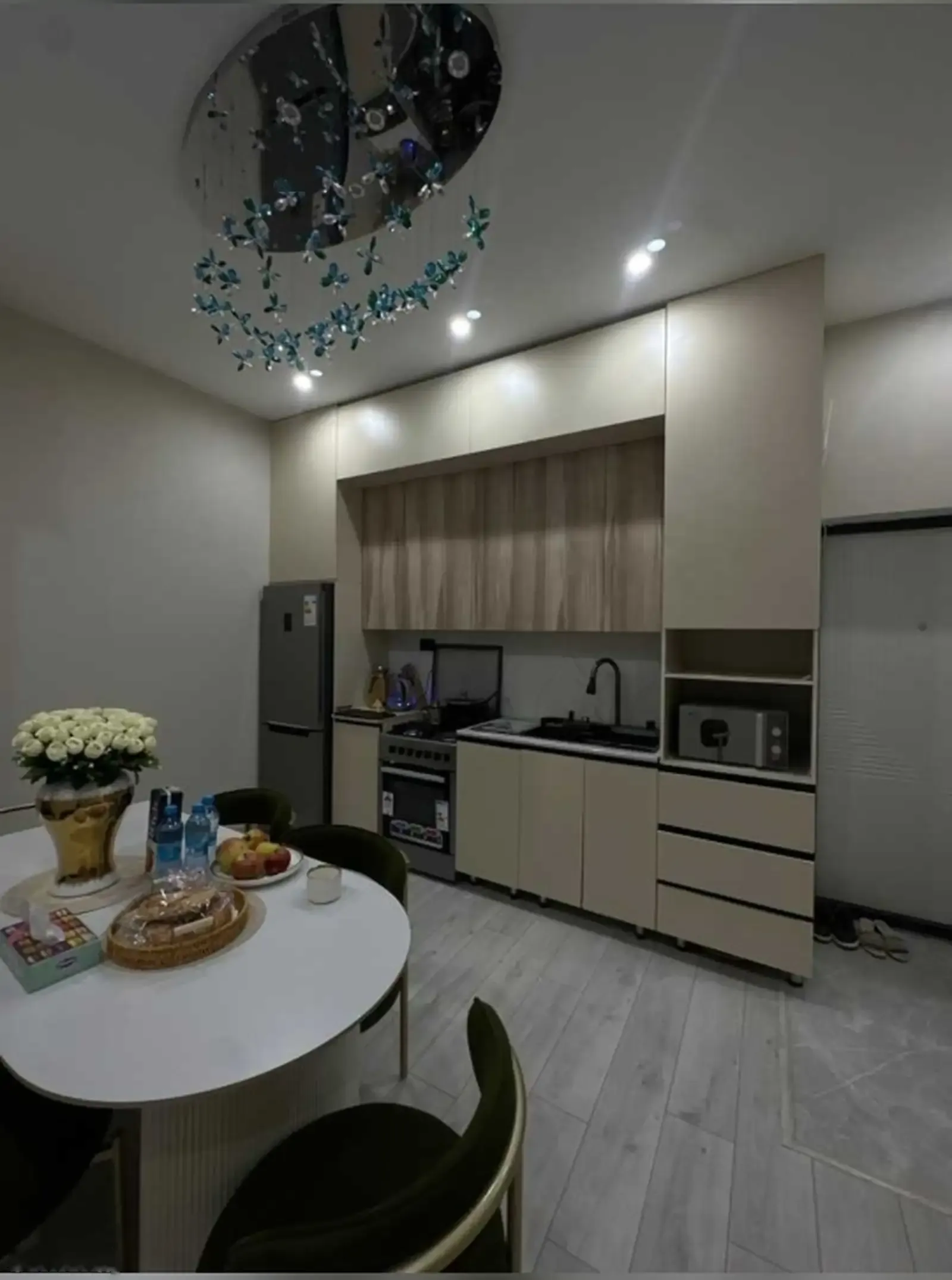 2-к квартира, 11 этаж, 84 м², И. Сомони