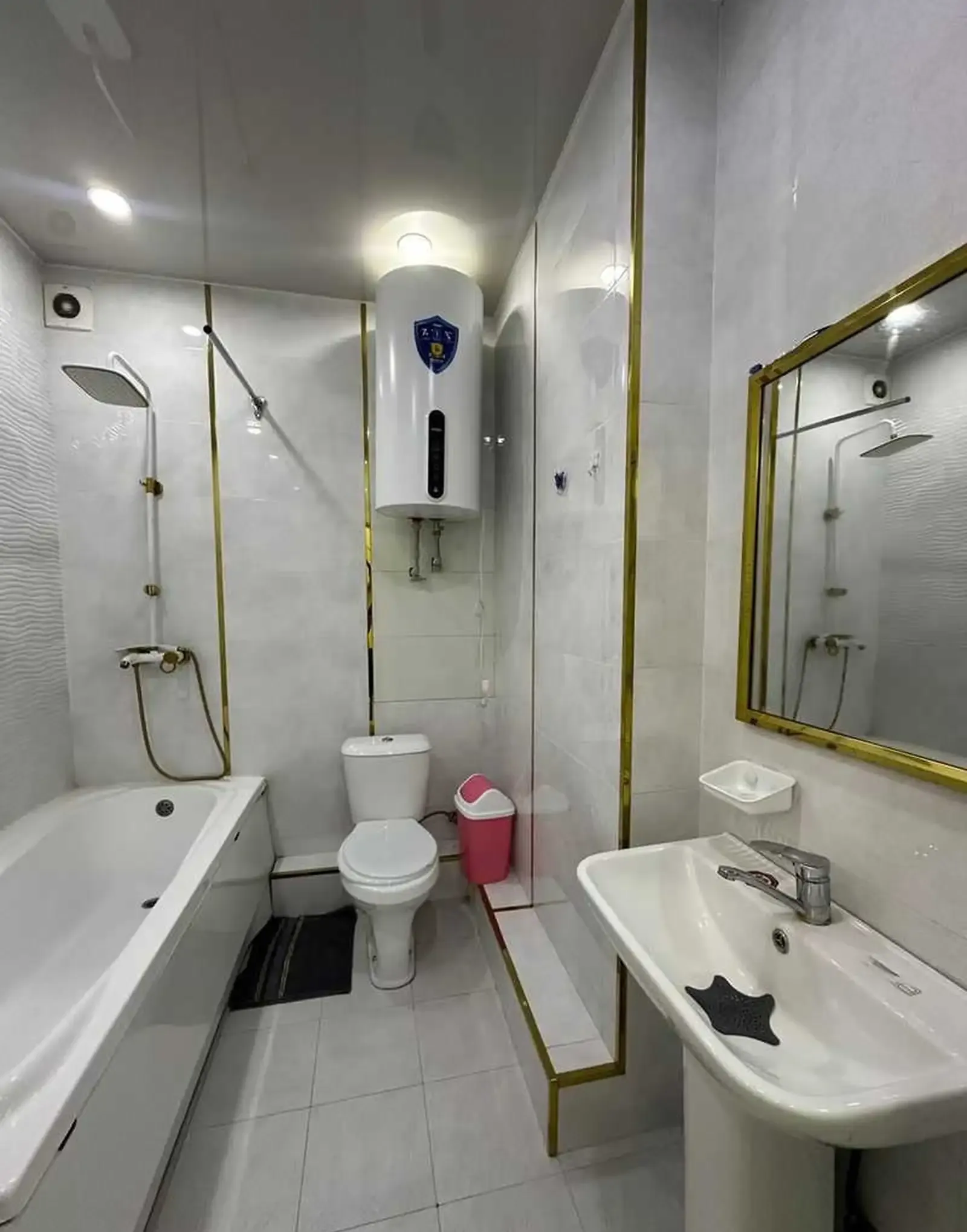 3-комн. квартира, 5 этаж, 130м², Садбарг доми Гелос