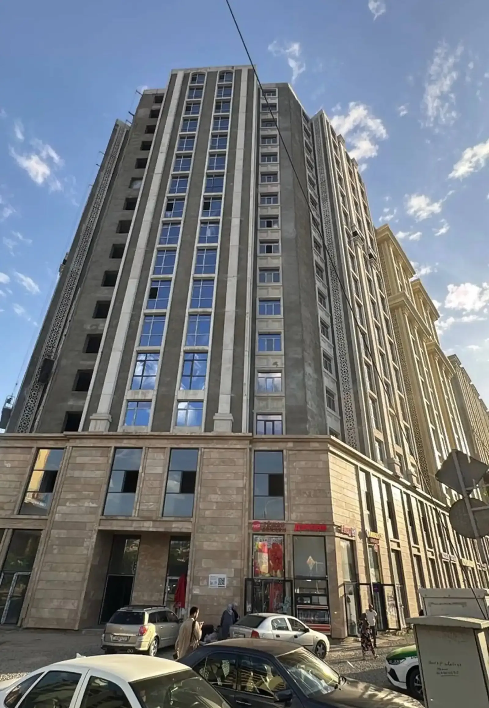 2-комн. квартира, 11 этаж, 73 м², Шохмансур, Бади 4 дома, 3 База