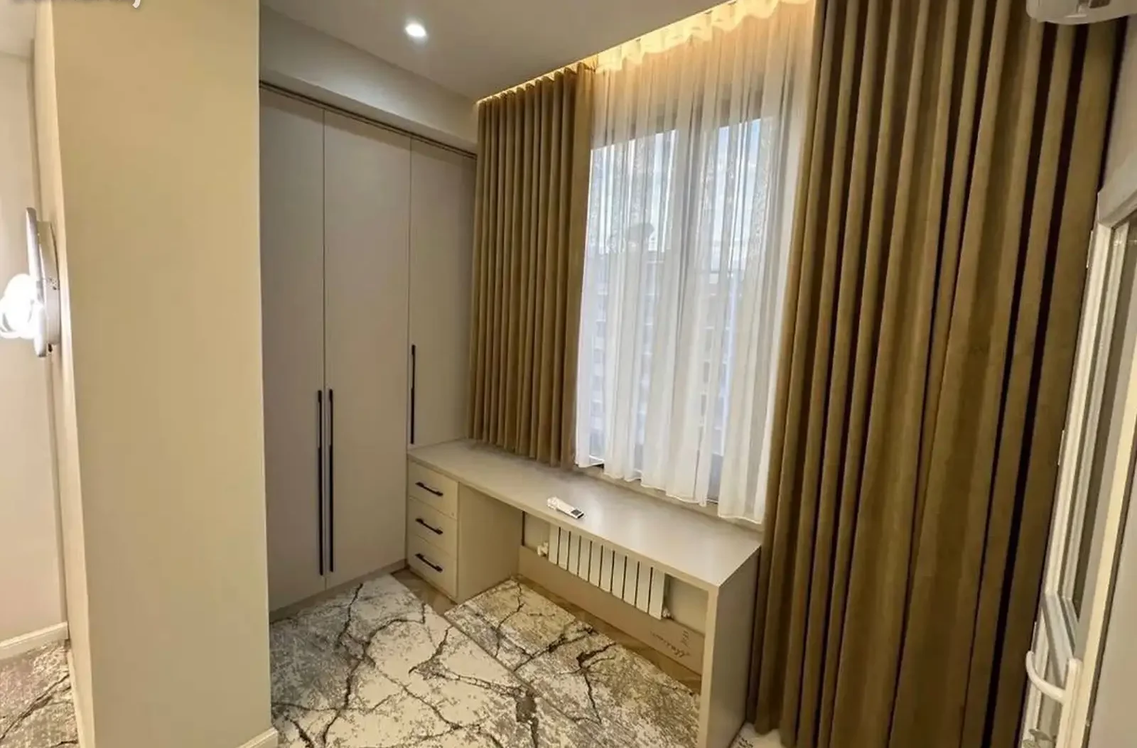 3-комн. квартира, 16 этаж, 95 м², Исмоили Сомони Спартак