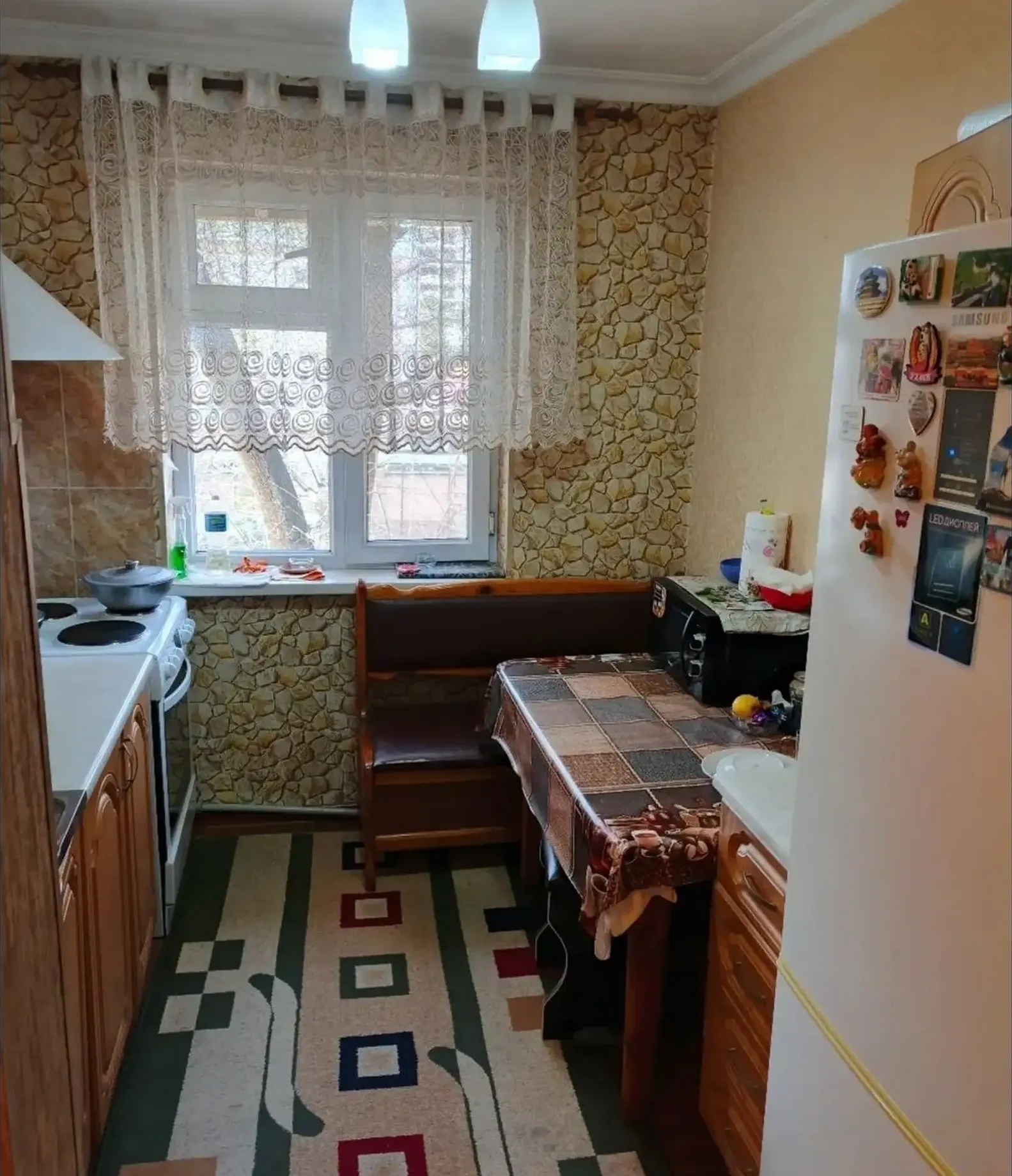 3-комн. квартира, 3 этаж, 50 м², Цирк