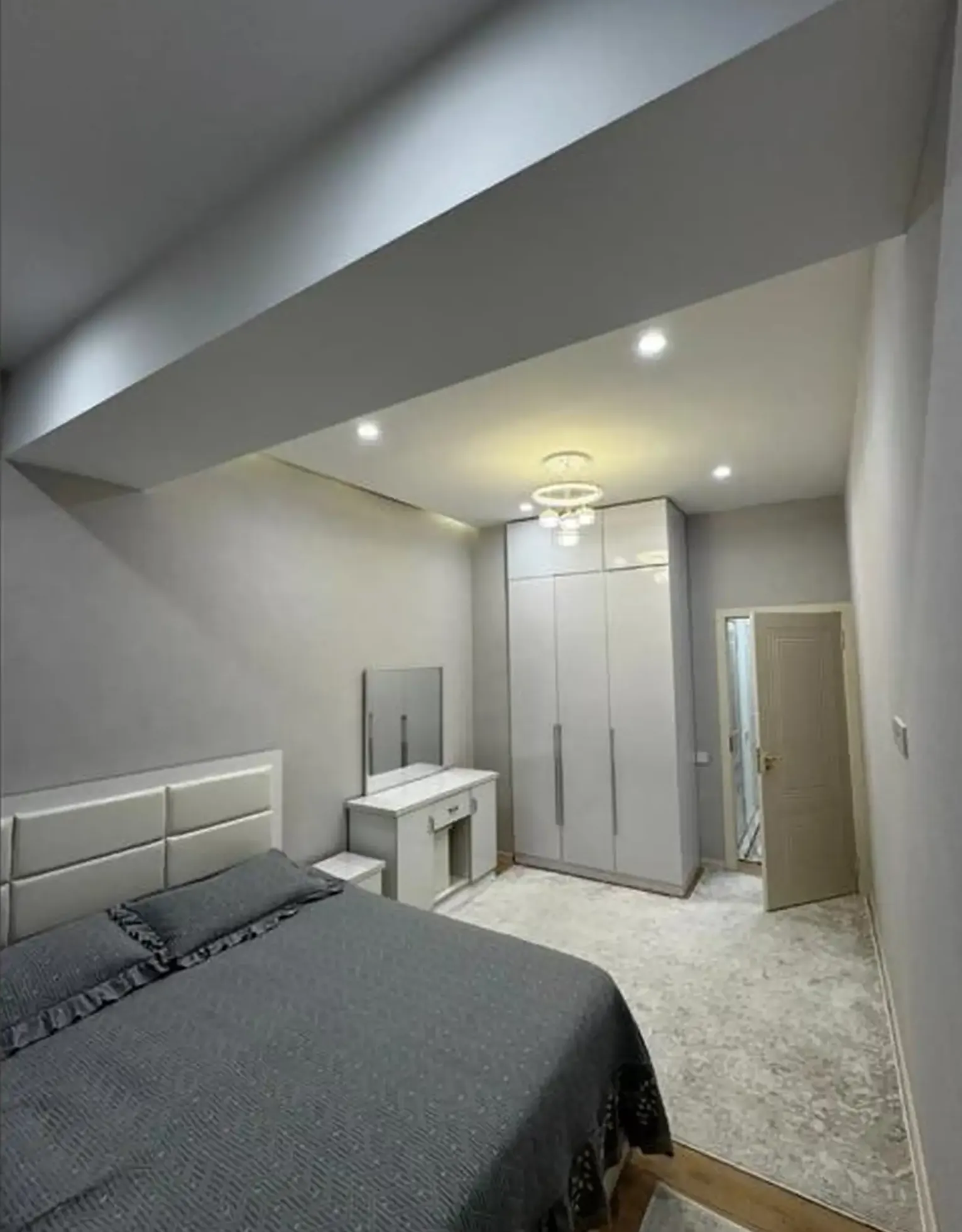 2-комн. квартира, 14 этаж, 75м², Шохмансур