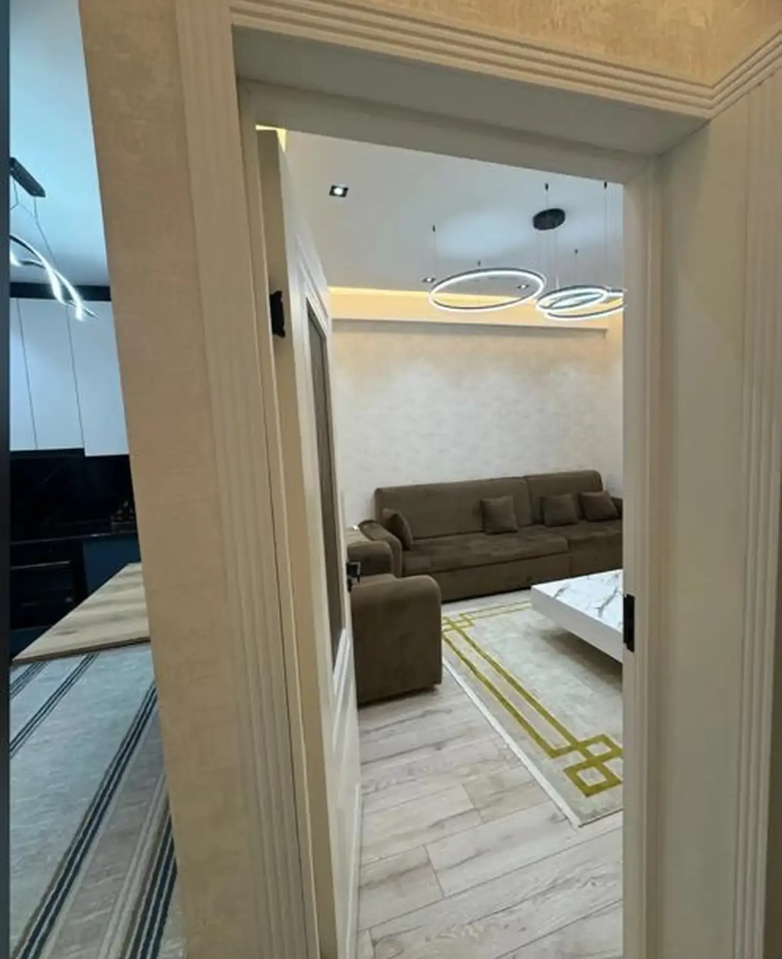 2-комн. квартира, 2 этаж, 65м², Сомони