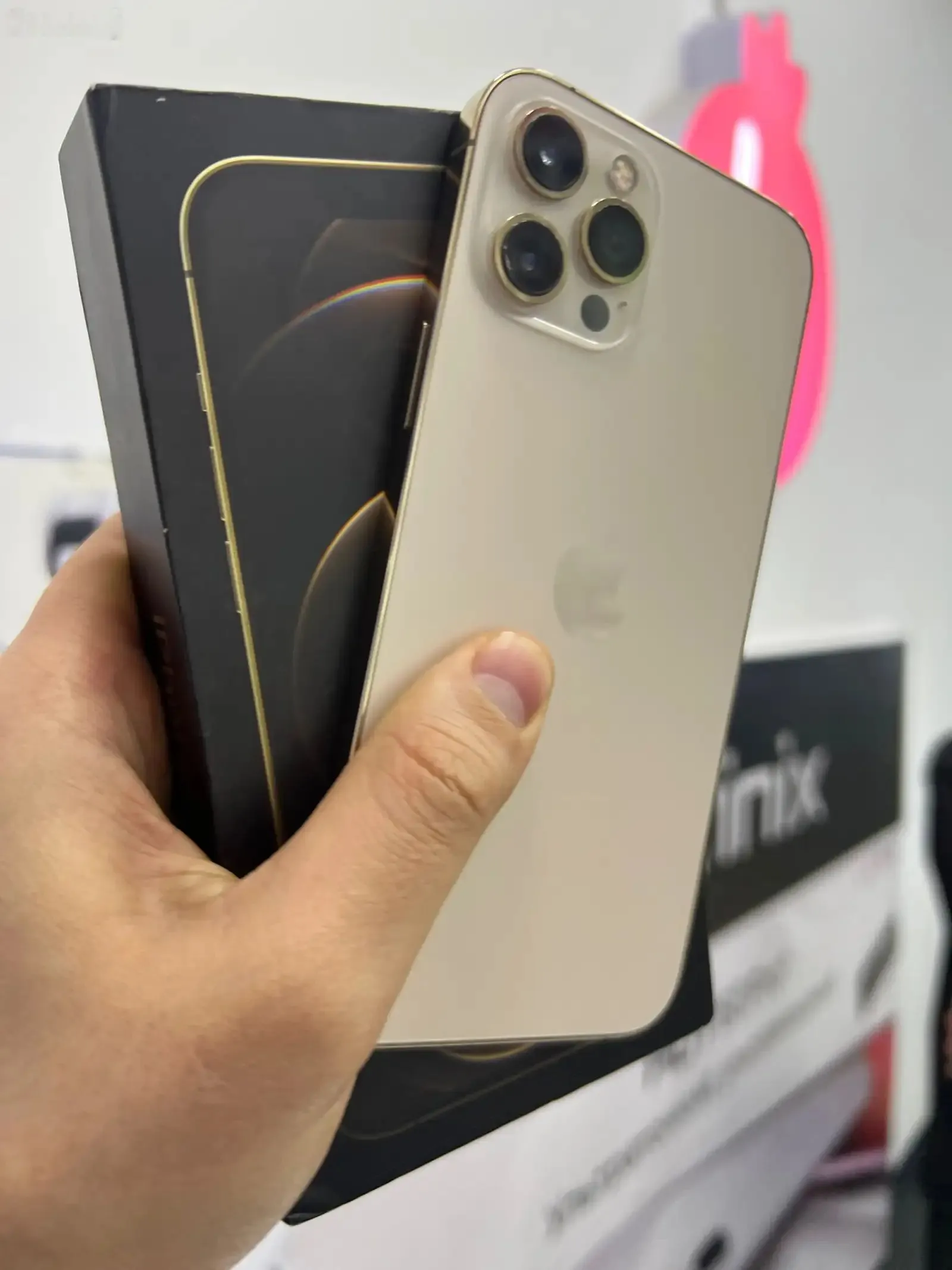 Apple iPhone 12 Pro Max, 256 gb, Gold — фото 3
