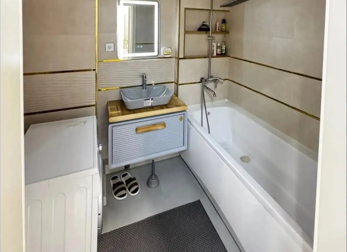 2-к квартира, 14 этаж, 65 м², Шохмансур