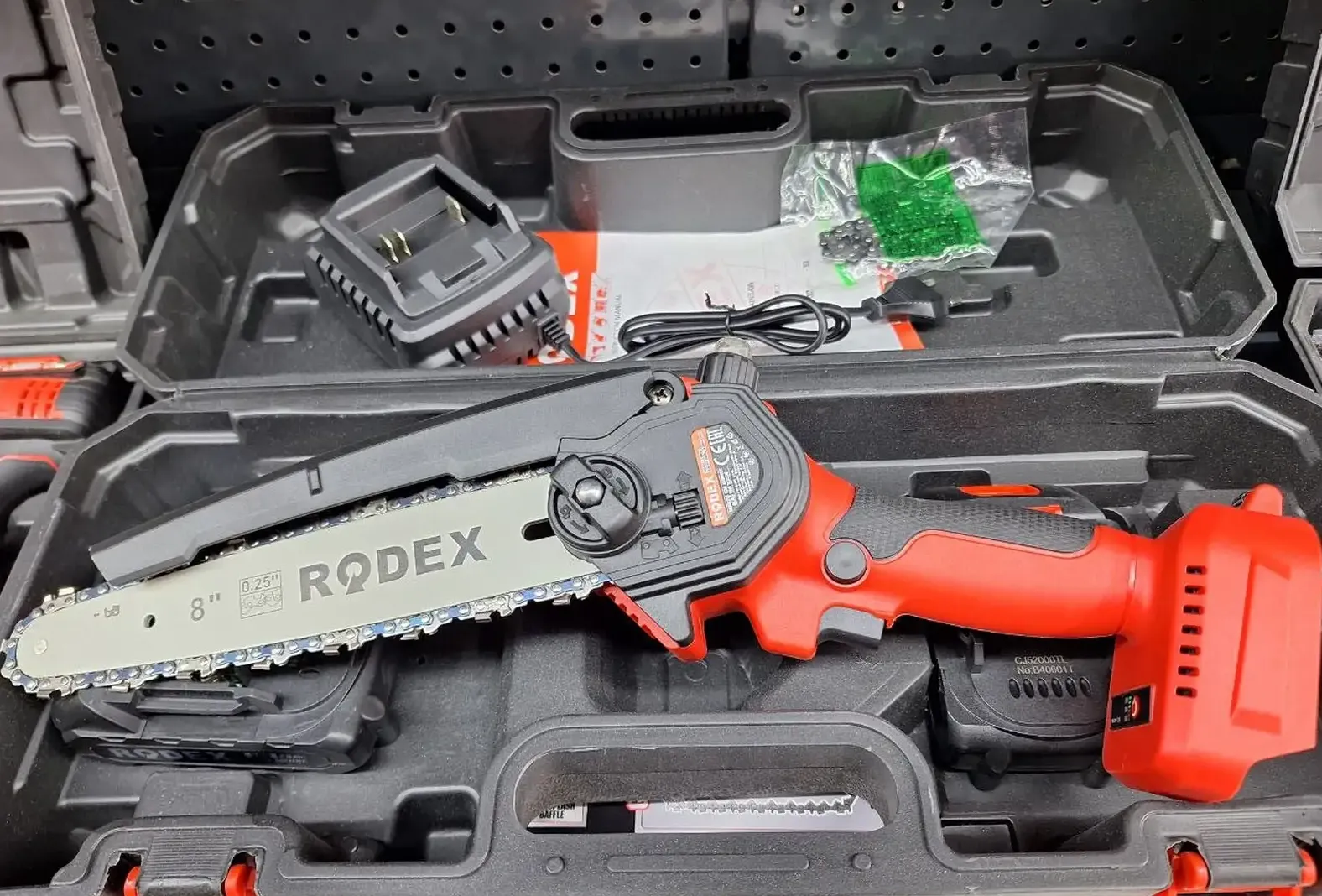 Аккeмуляторная Мини Пила Rodex