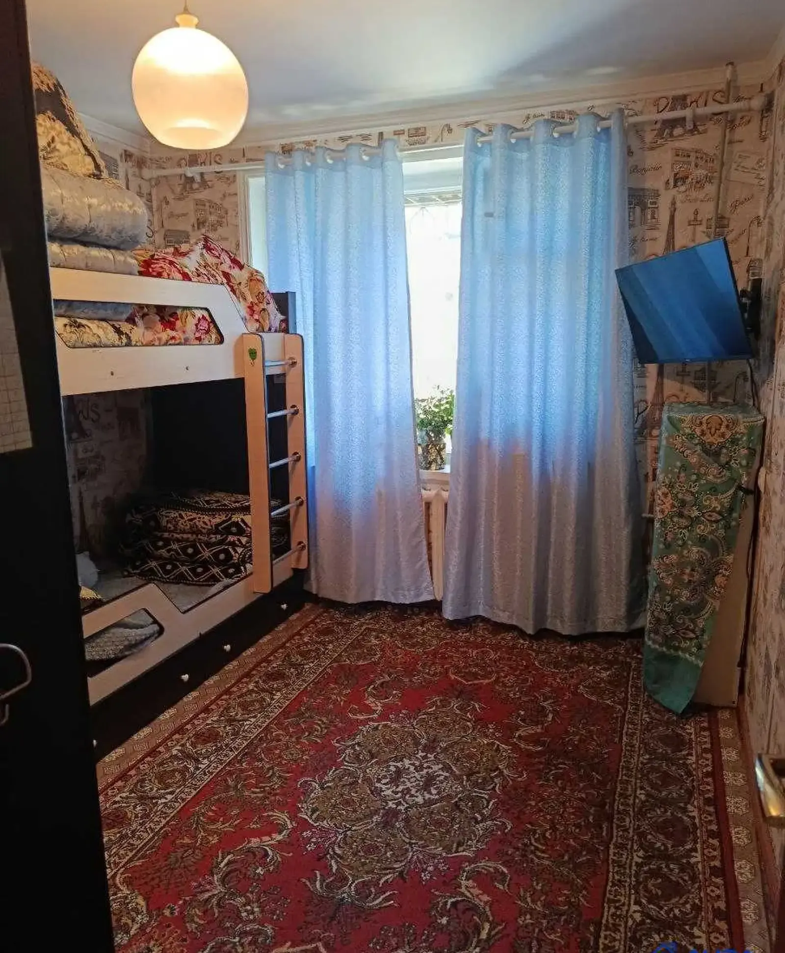 4-комн. квартира, 3 этаж, 80 м², Сино, Испечак
