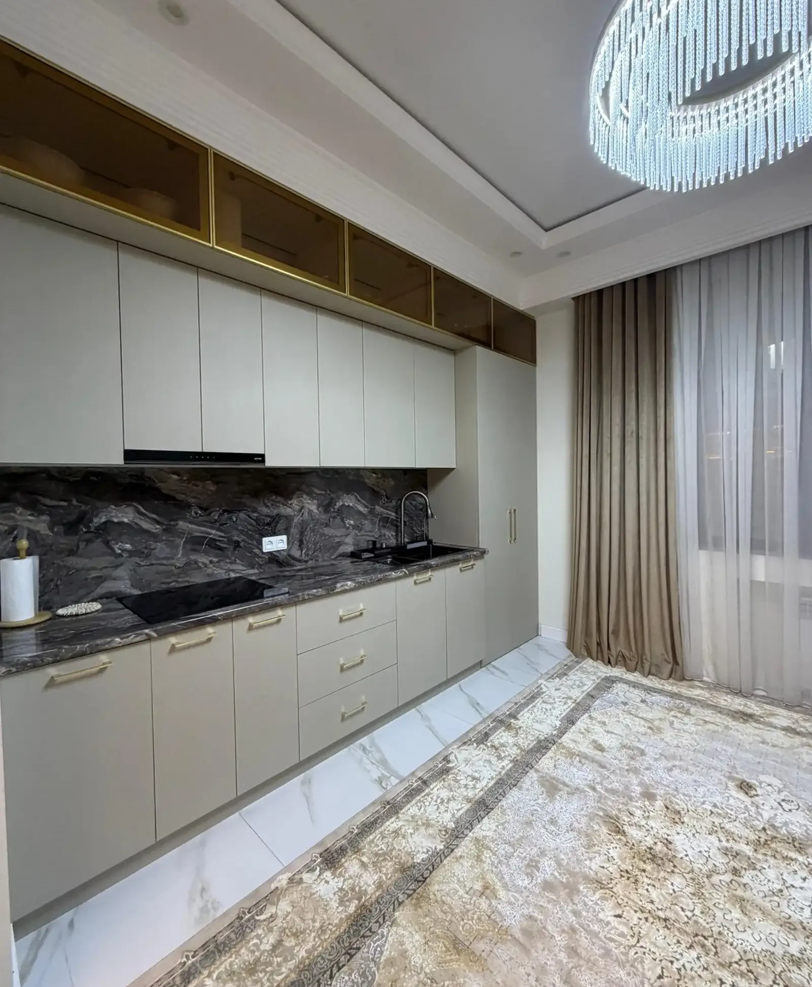 3-комн. квартира, 18 этаж, 160 м², Бахт Z, Созидание