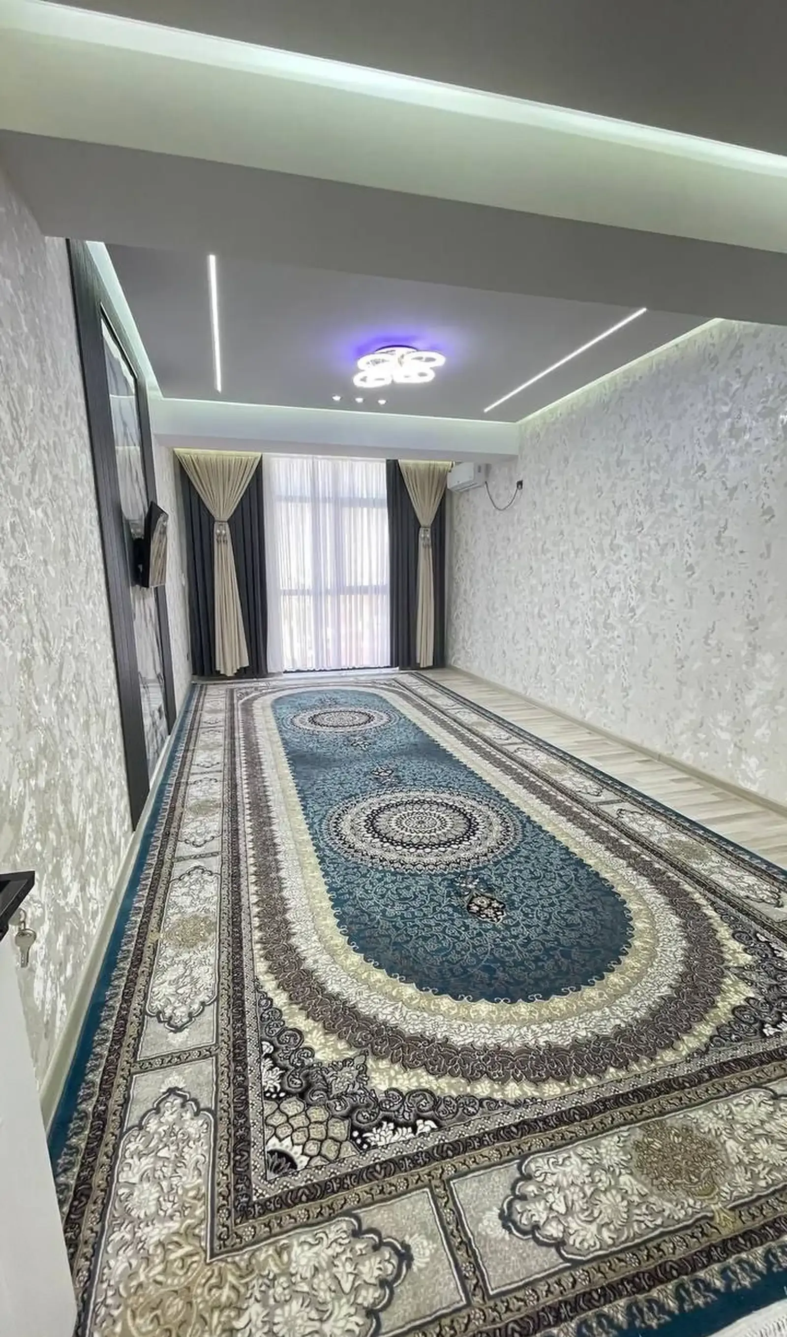 2-комн. квартира, 13 этаж, 74 м², Шохмансур