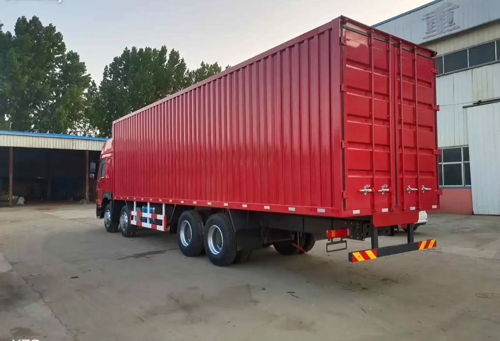 Грузовик Дулан Howo 371, 2025