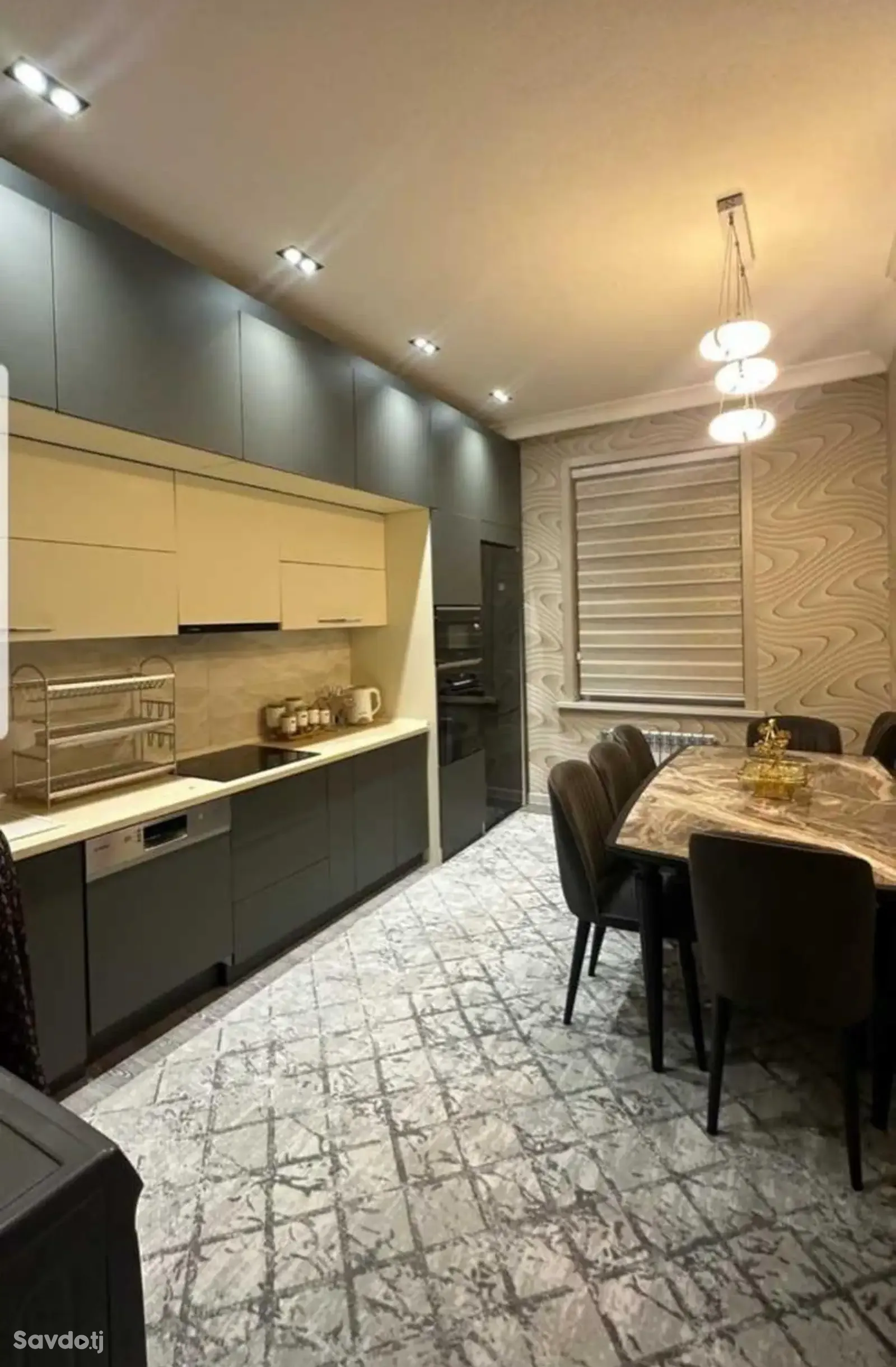 2-комн. квартира, 12 этаж, 90м², Шохмансур