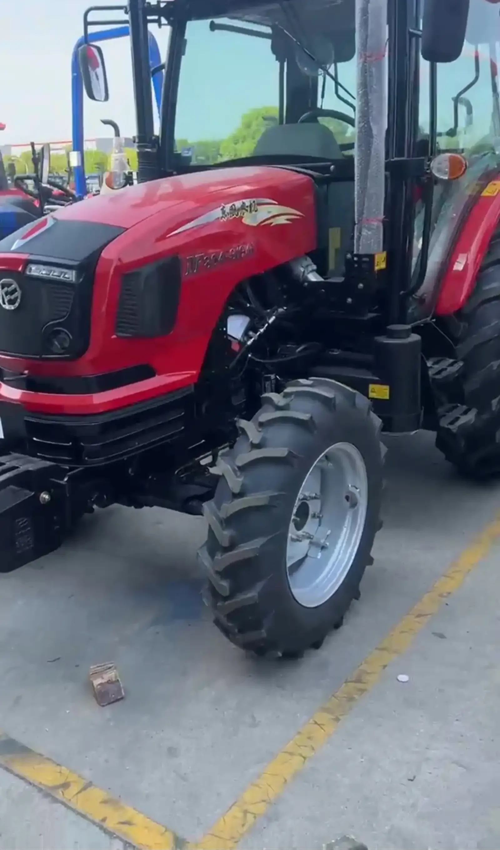 Трактор Dongfeng 804