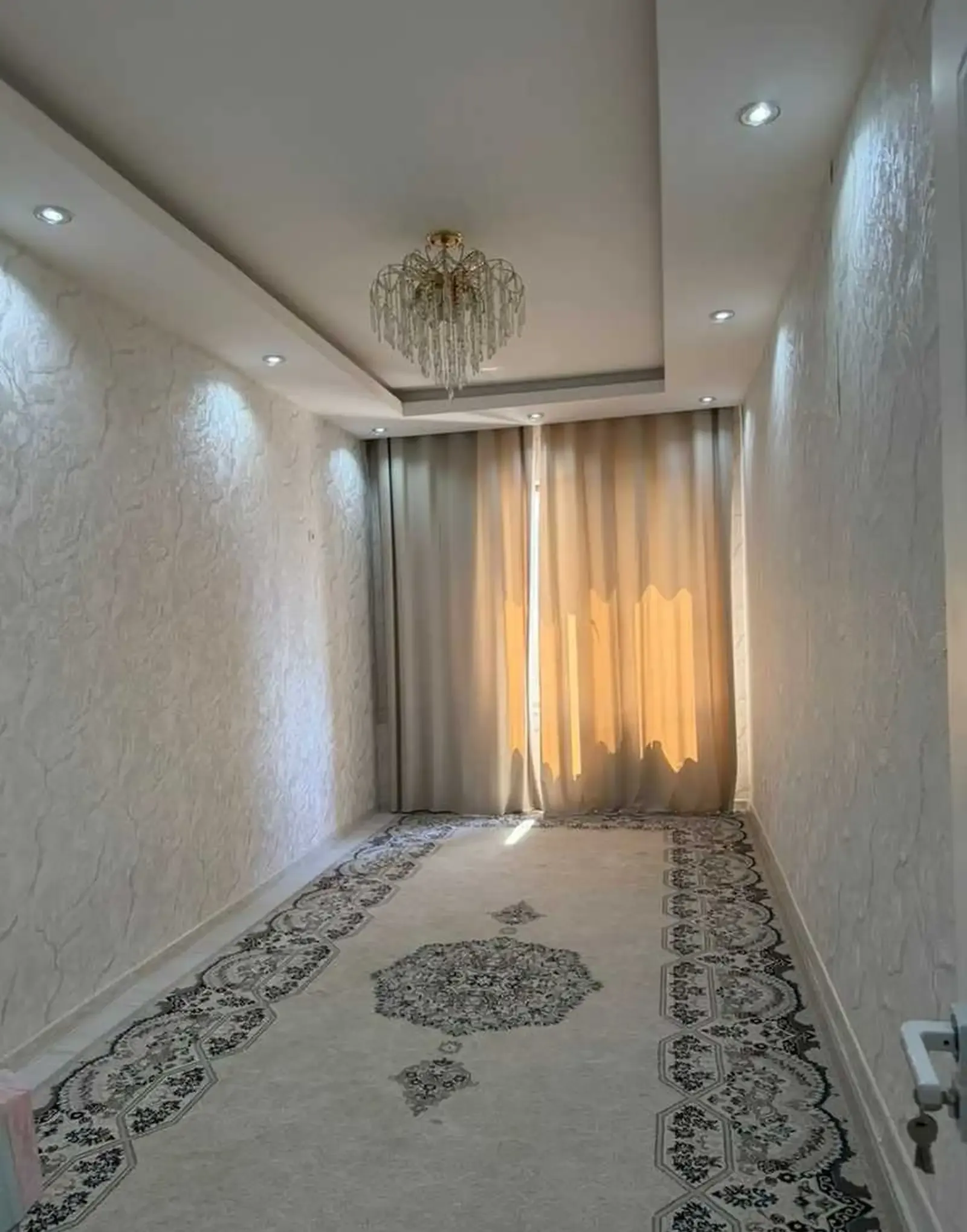 2-комн. квартира, 12 этаж, 80м², Южный