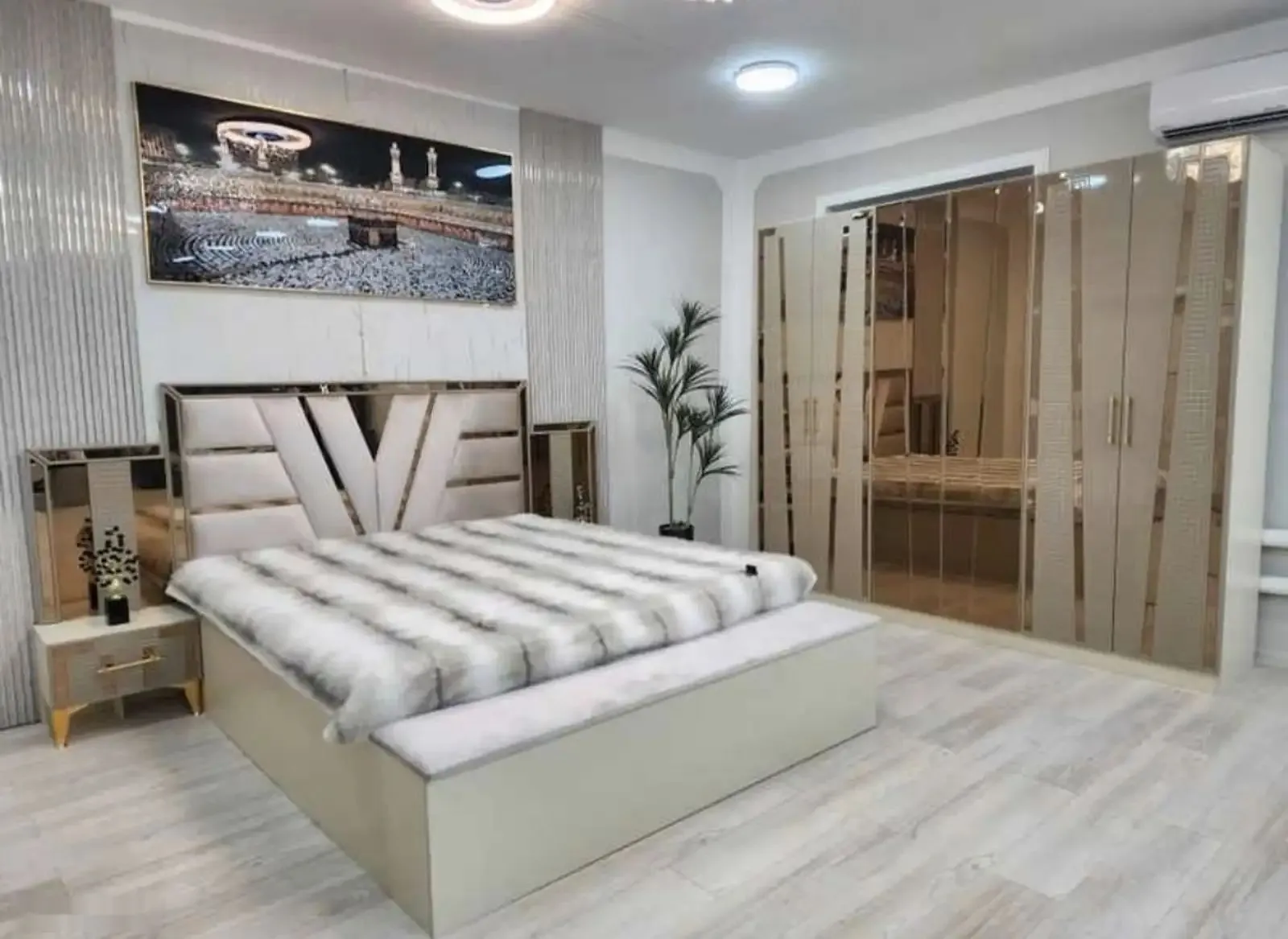 Cпальный гарнитур