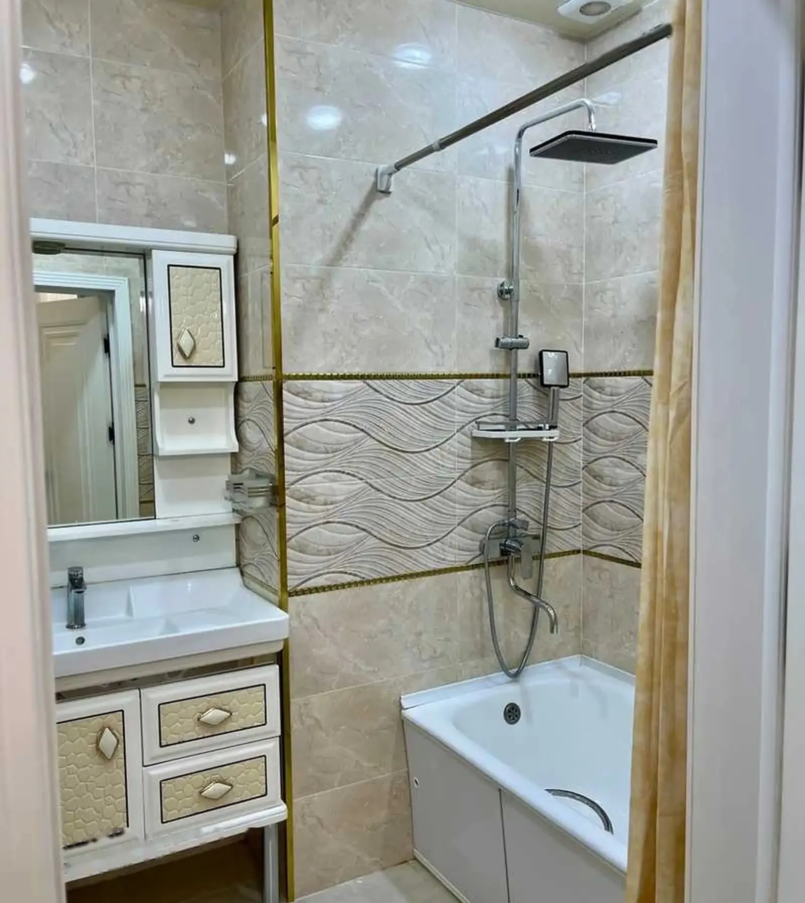 2-комн. квартира, 3 этаж, 80м², Шохмансур