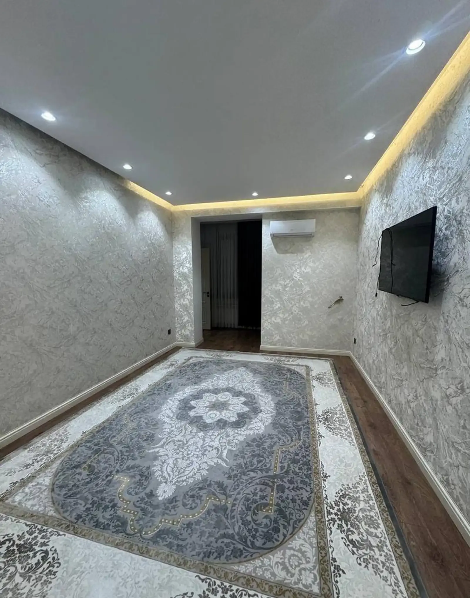3-комн. квартира, 4 этаж, 93 м², шоҳмансур