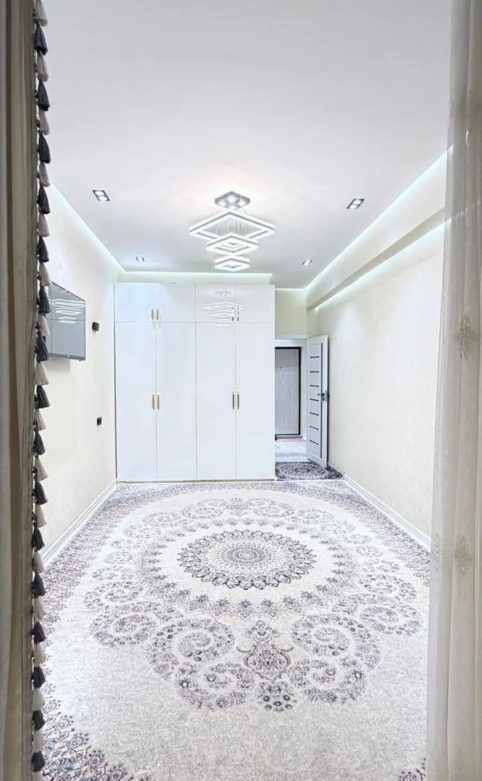 2-комн. квартира, 14 этаж, 55 м², Фирдавси
