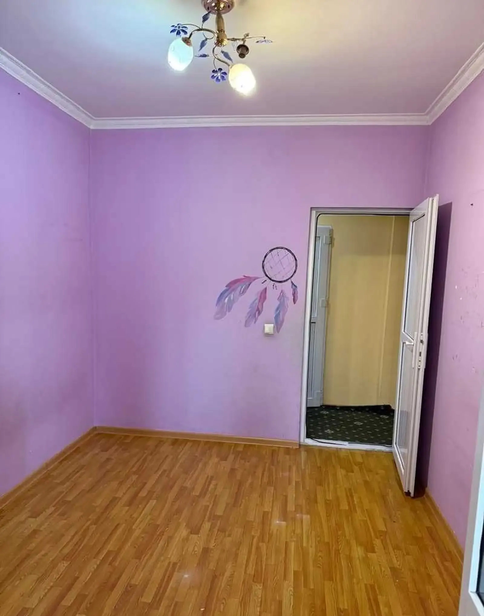 4-комн. квартира, 3 этаж, 65м², 46 мкр, доми Форель