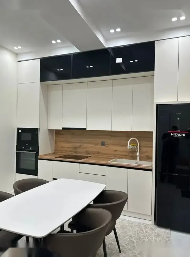 2-комн. квартира, 10 этаж, 81м², Шохмансур