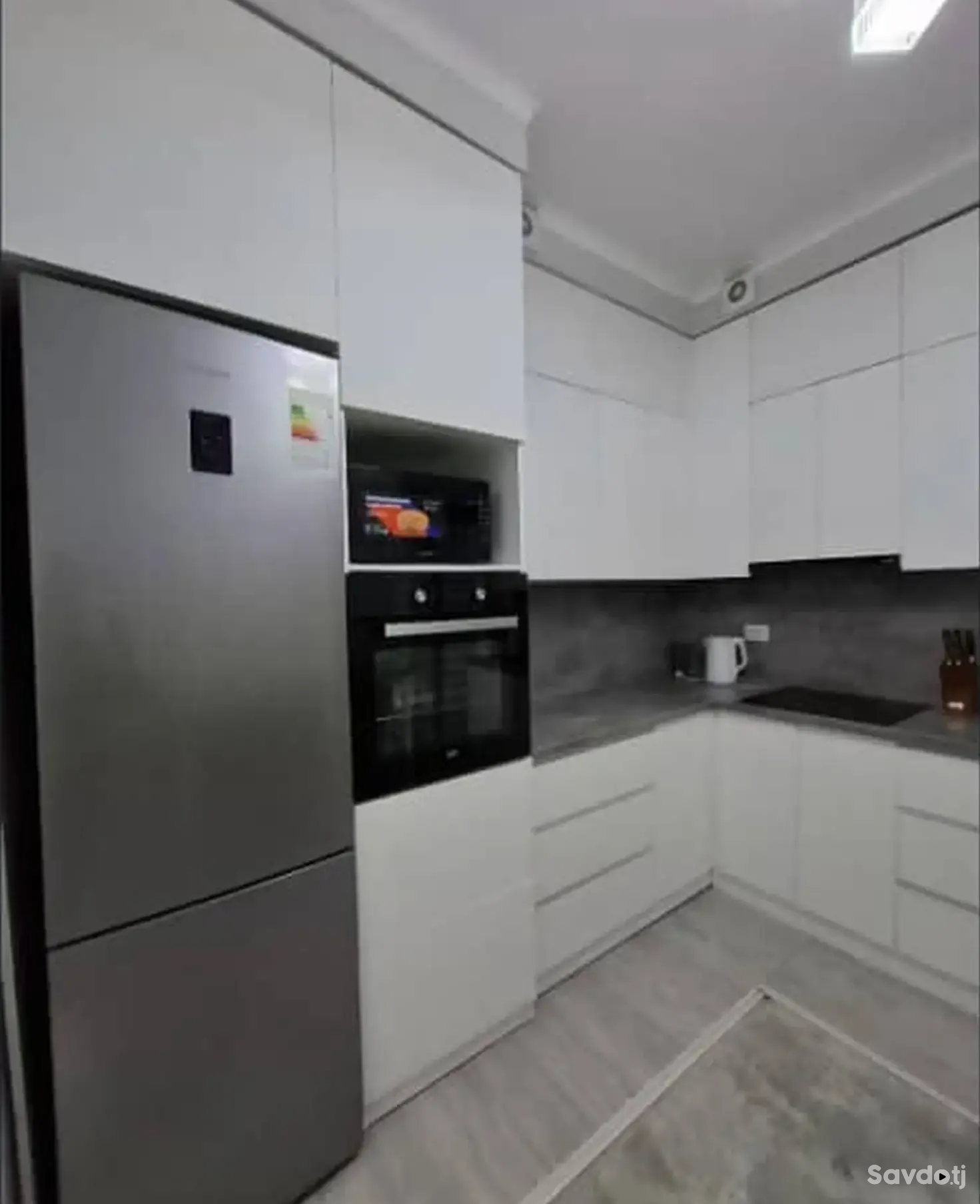2-комн. квартира, 12 этаж, 68м², Шохмансур