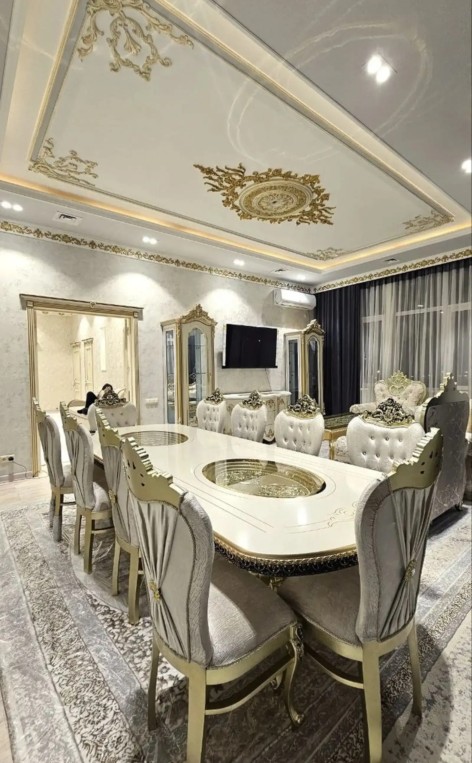 3-комн. квартира, 11 этаж, 160м², Пединститут, назди ресторани «Хуросон»