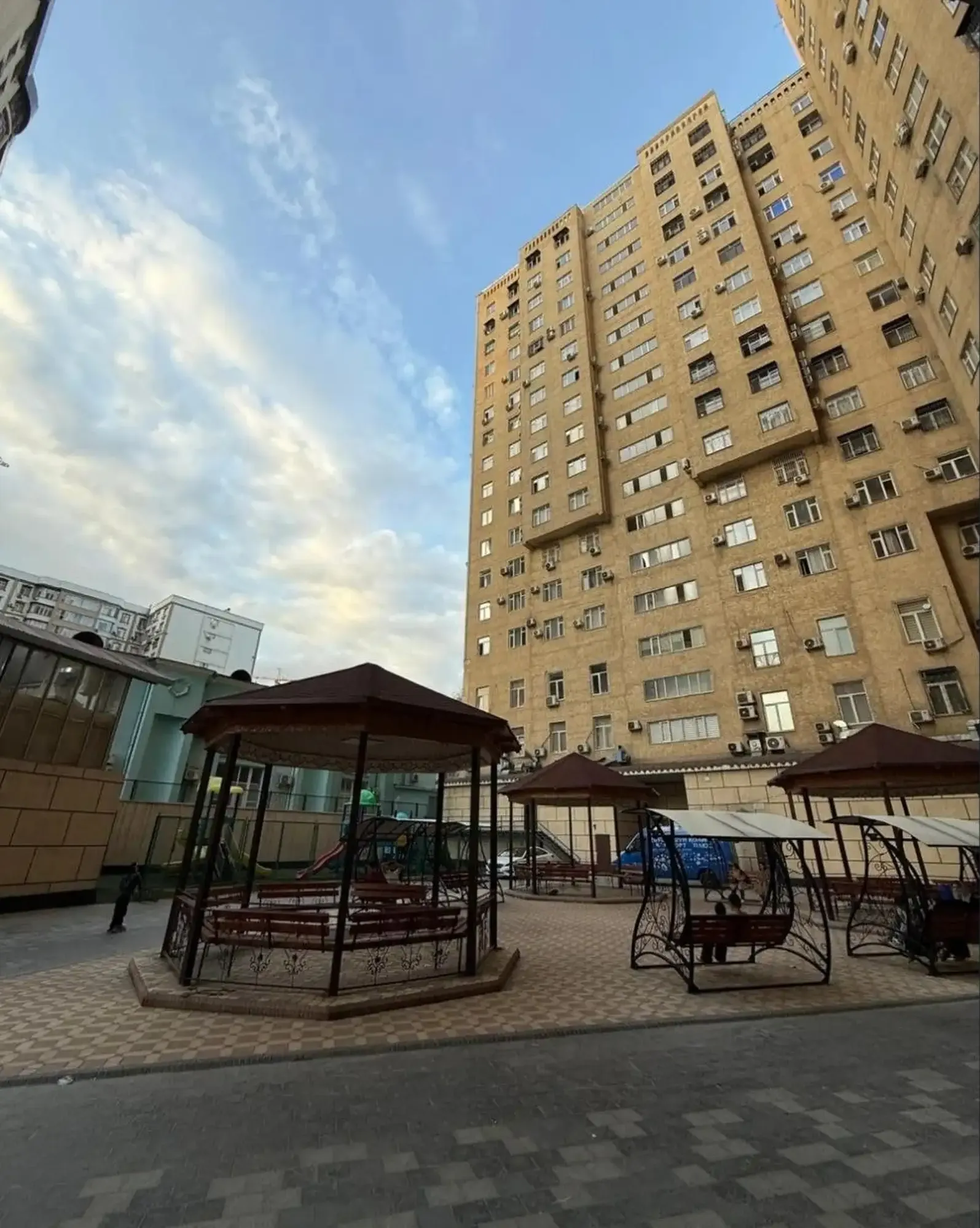 2-к квартира, 12 этаж, 61 м², Ватан